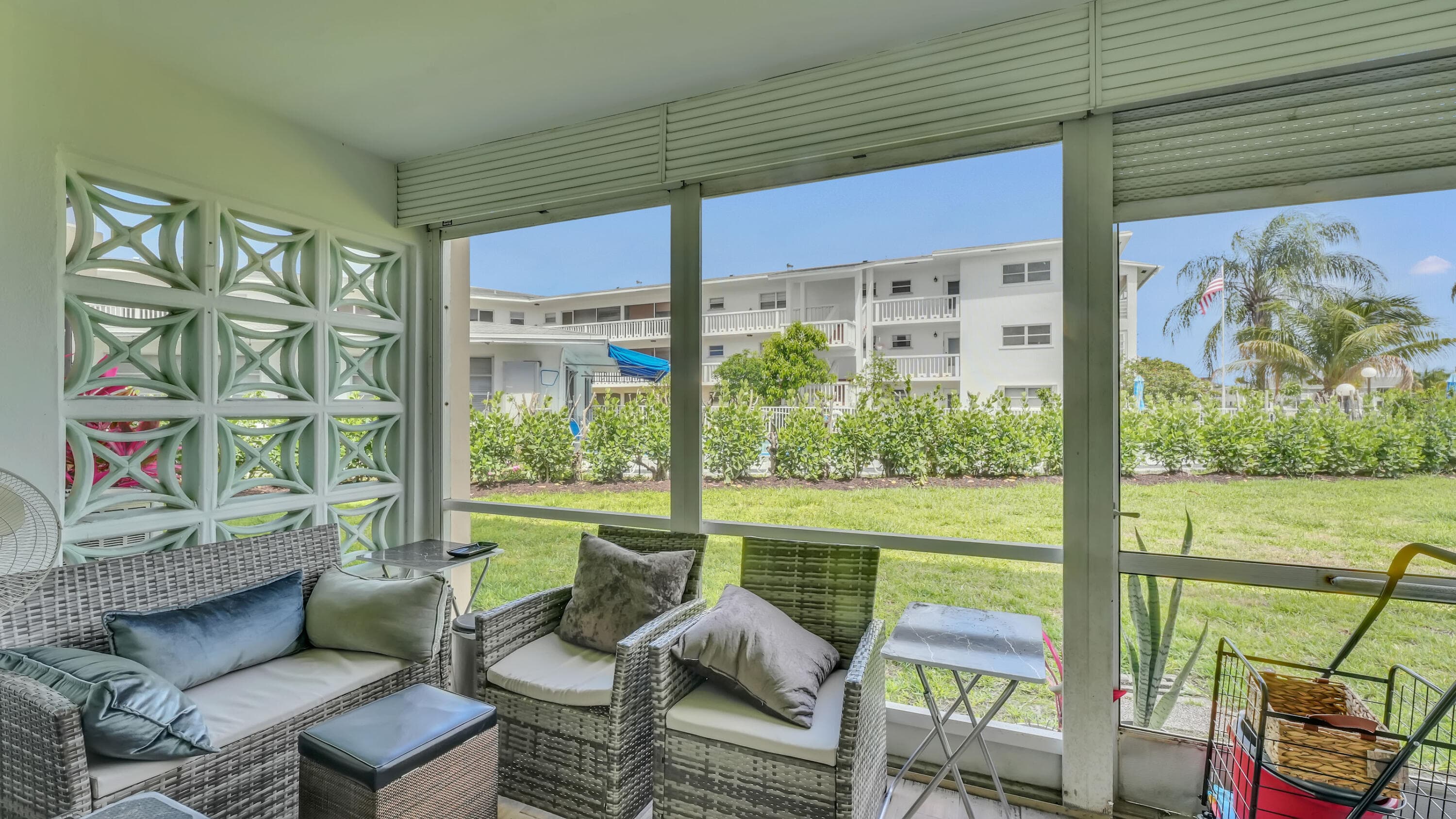 298 SE 6th Avenue 2, Pompano Beach, FL 33060 — photo 29 of 30