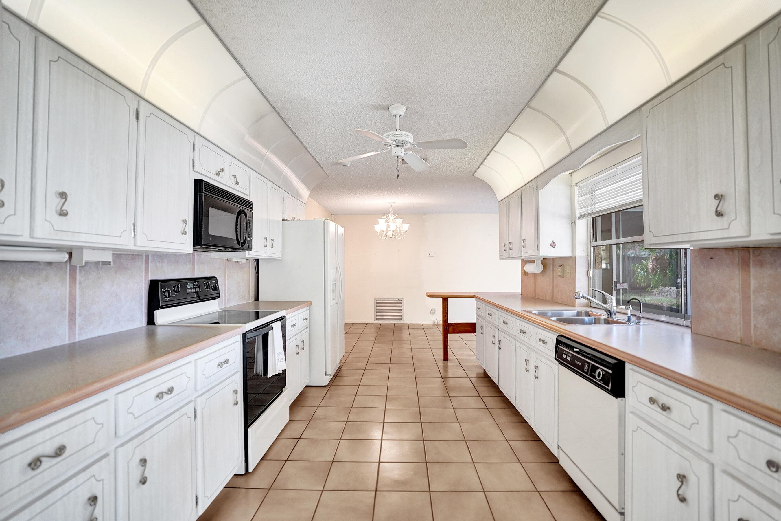 5480 NE 22nd Avenue, Fort Lauderdale, FL 33308 — photo 19 of 40