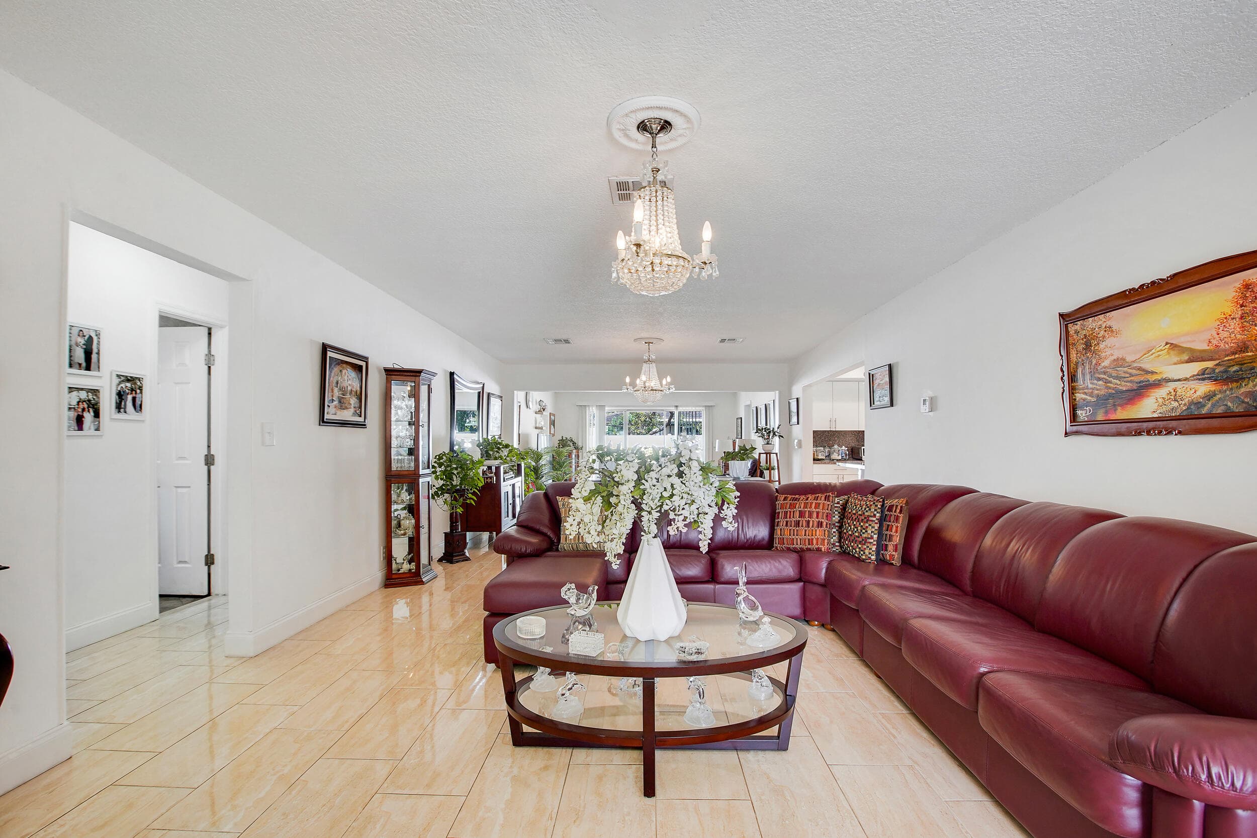 104 N 31st Court, Hollywood, FL 33021 — photo 4 of 35