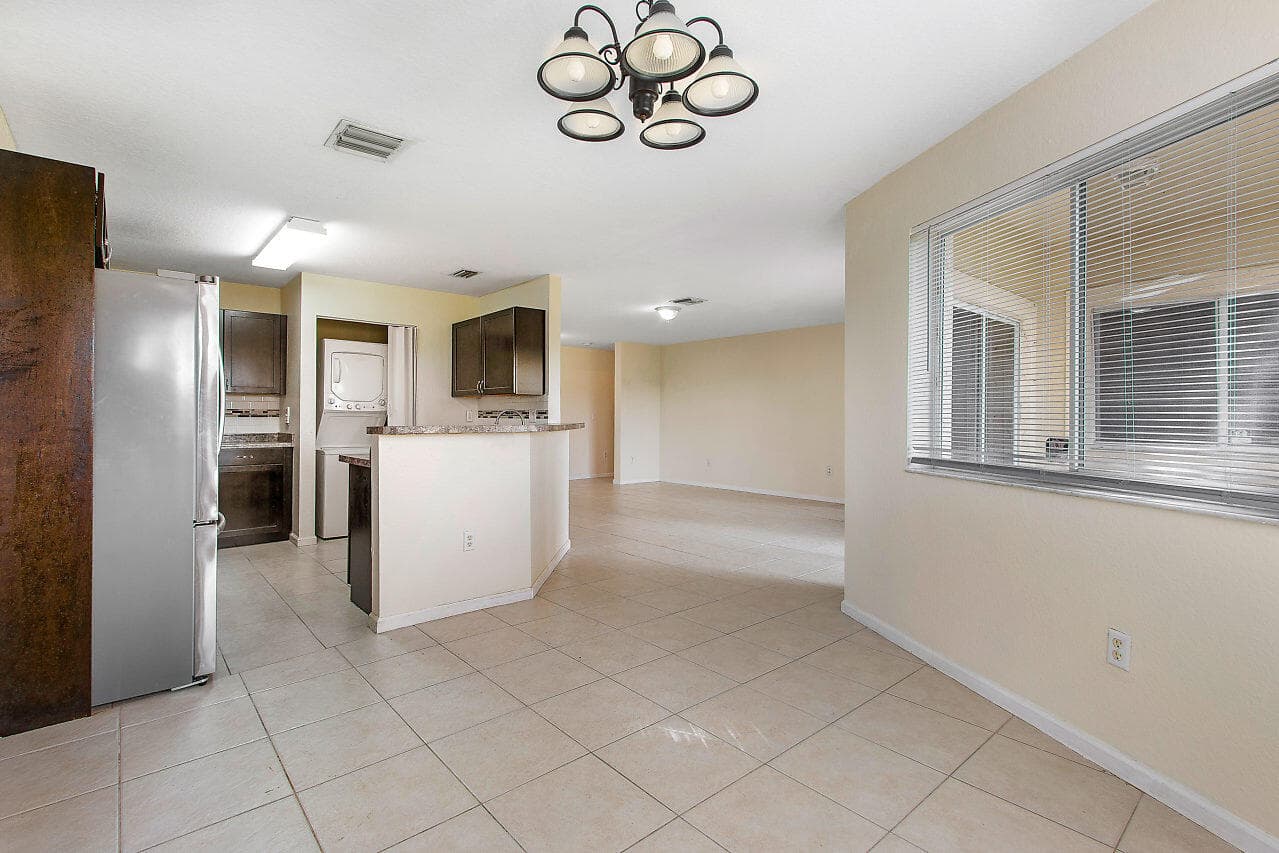 8460 NW 40th Street 84 60, Coral Springs, FL 33065 — photo 8 of 33