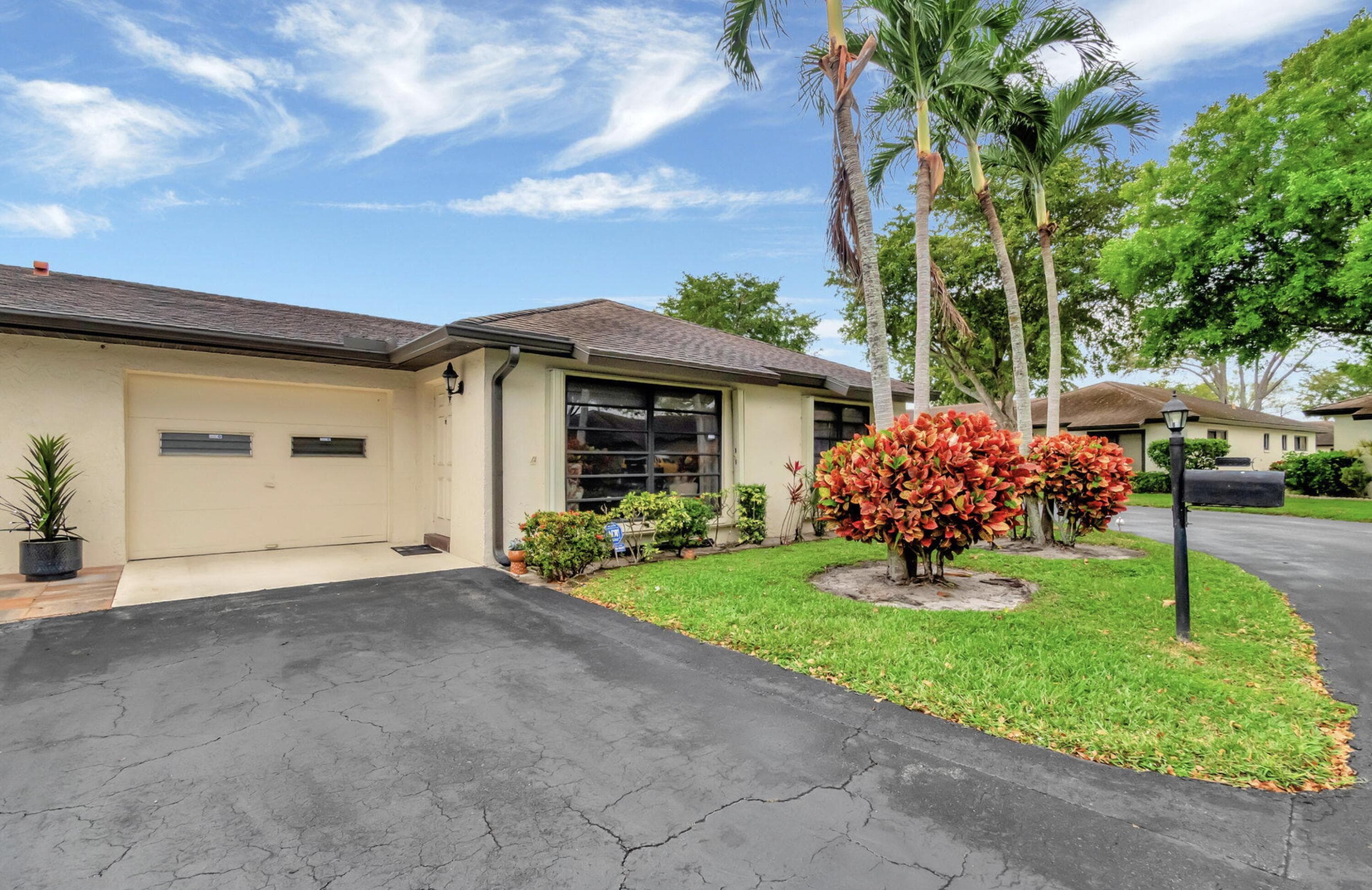 4660 Greentree Place 105b, Boynton Beach, FL 33436 — photo