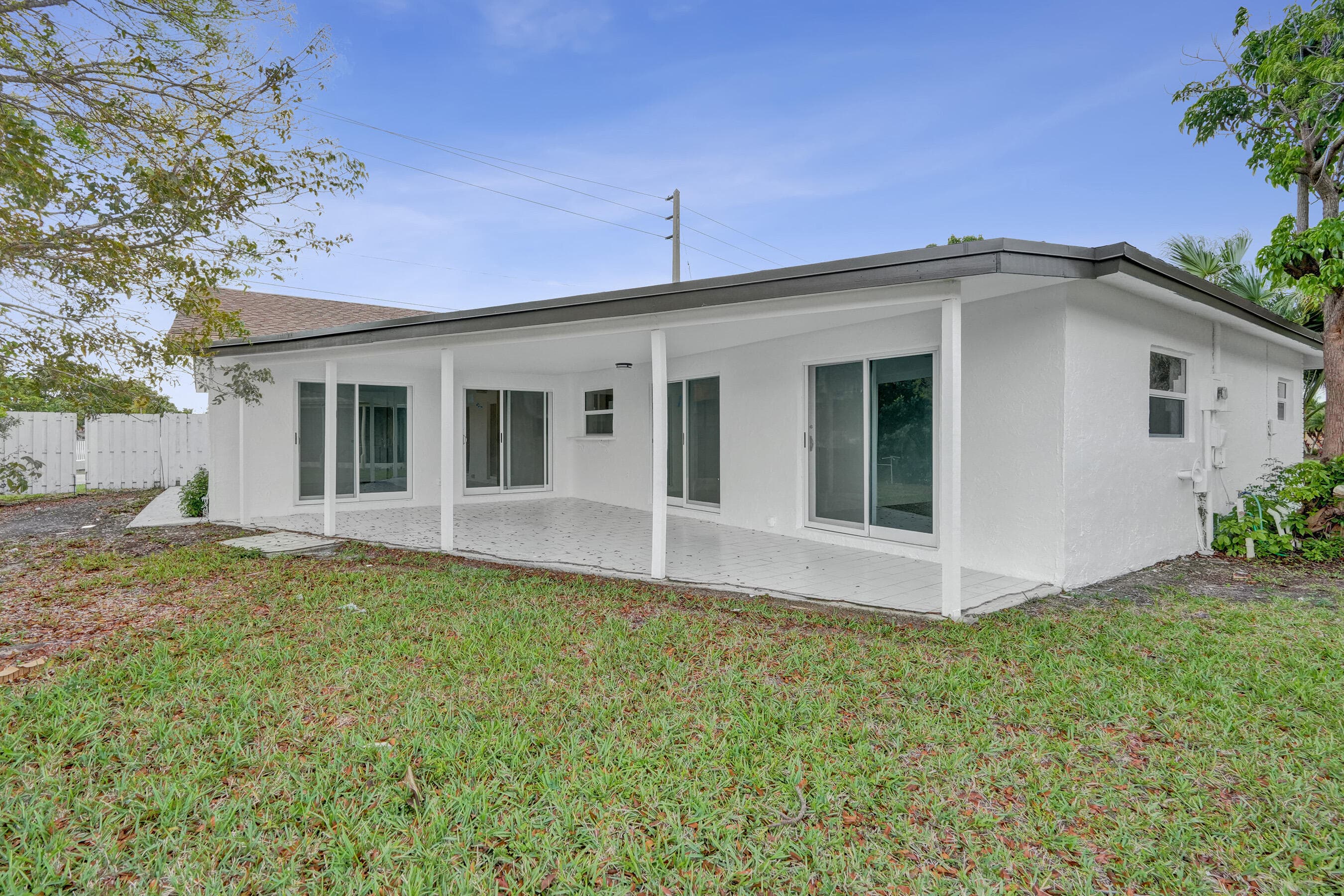 6606 NW 95th Avenue, Tamarac, FL 33321 — photo 12 of 33