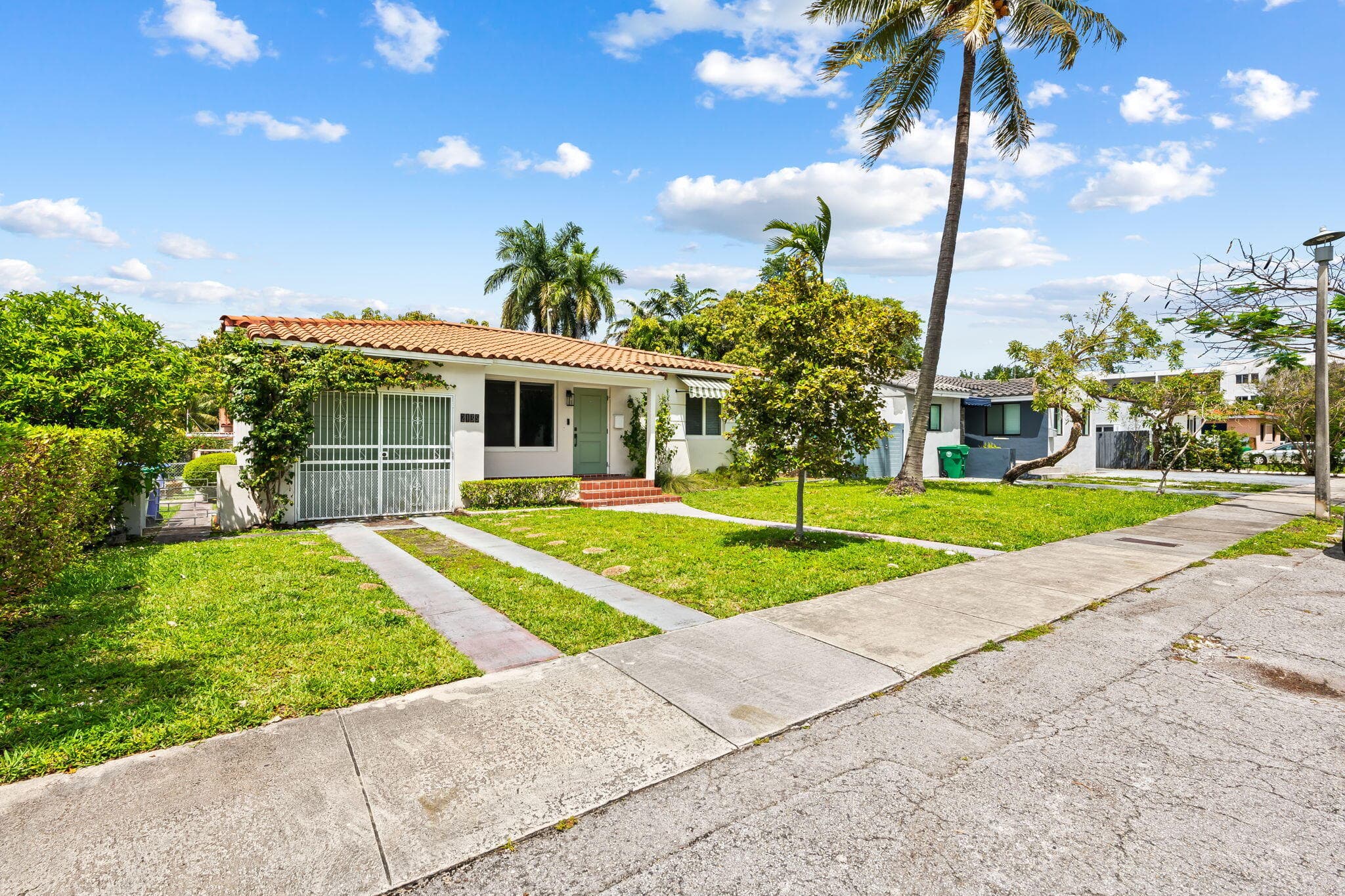 2135 SW 26th Street, Miami, FL 33133 — photo 2 of 26
