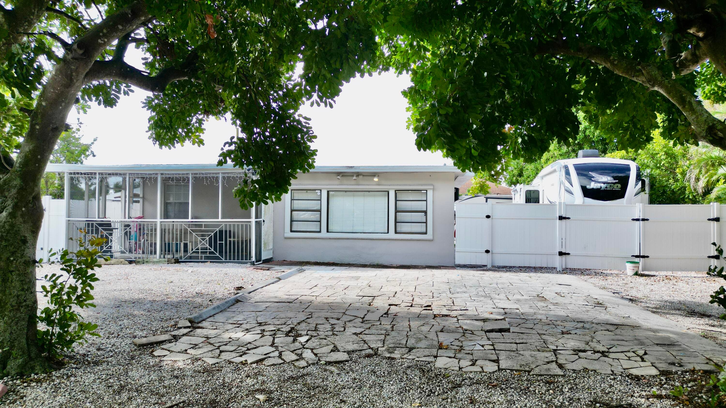 4158 Faith Street, West Palm Beach, FL 33406 — photo 5 of 33