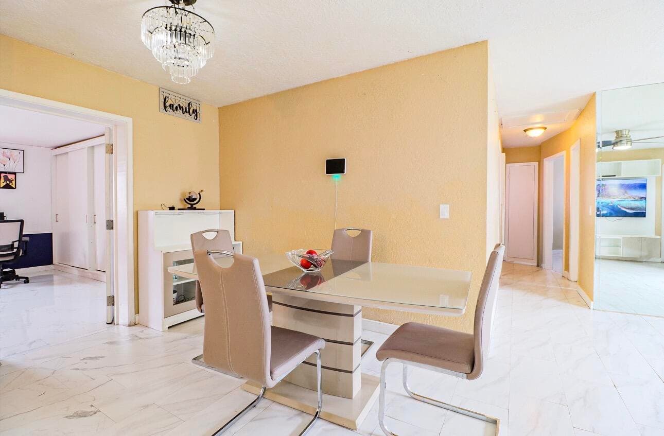 219 NE 6th Avenue, Boynton Beach, FL 33435 — photo 5 of 18