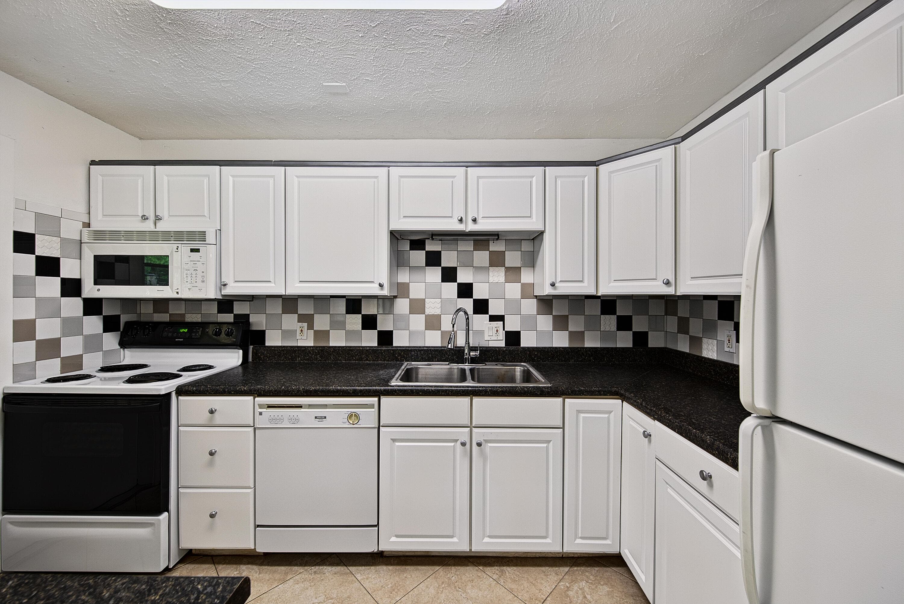 3004 NW 69th Court 1d, Fort Lauderdale, FL 33309 — photo 12 of 31