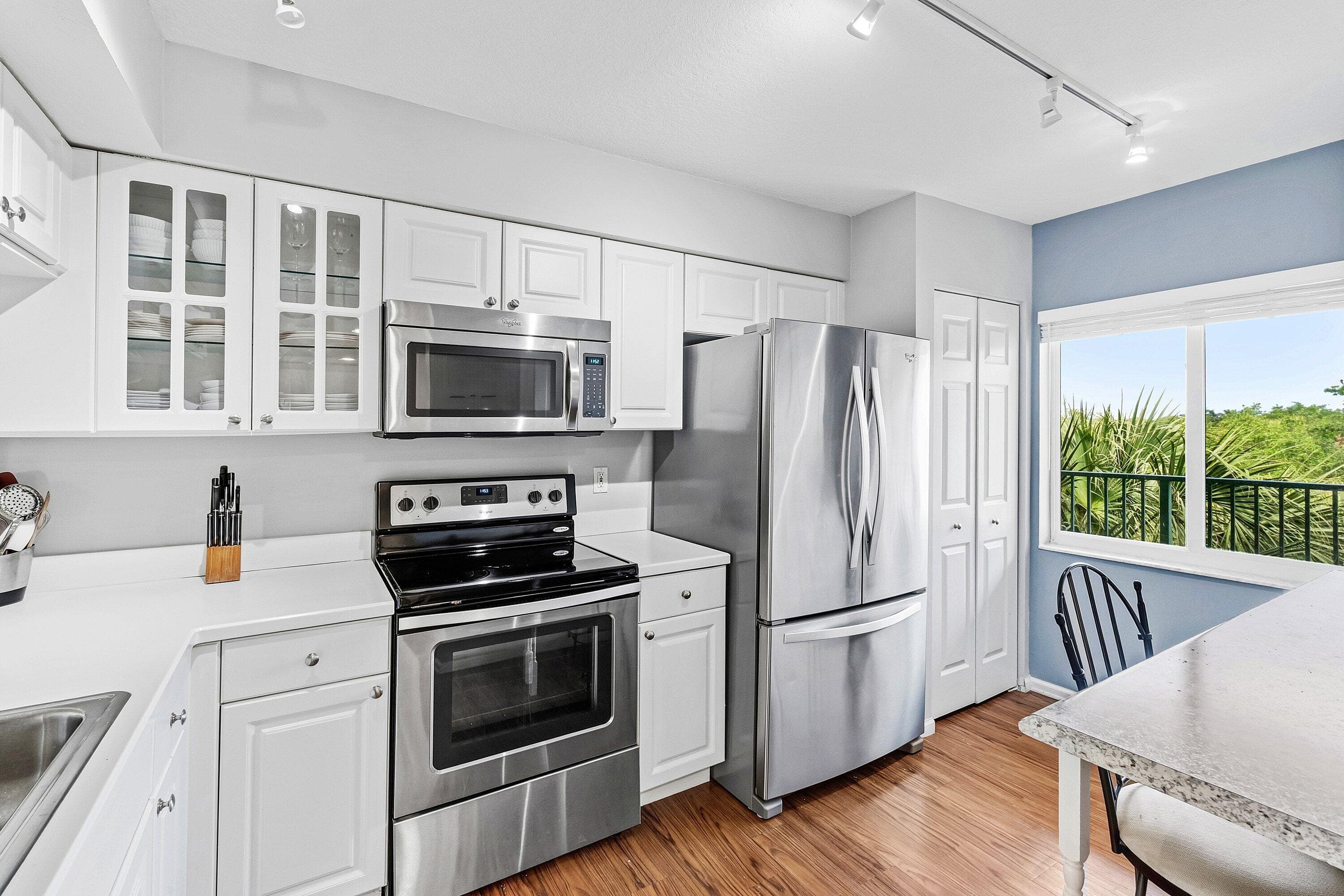 12540 Majesty Circle 401, Boynton Beach, FL 33437 — photo 12 of 60