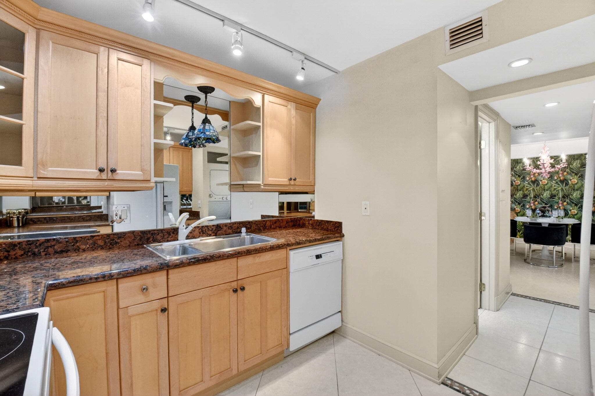 3589 S Ocean Boulevard 609, South Palm Beach, FL 33480 — photo 12 of 61