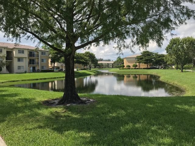 700 S Crestwood Ct Court S 708, Royal Palm Beach, FL 33411 — photo 26 of 29