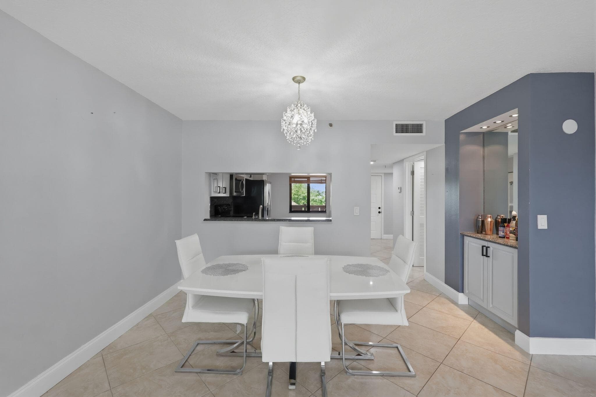 2206 S Cypress Bend Drive 401, Pompano Beach, FL 33069 — photo 15 of 50