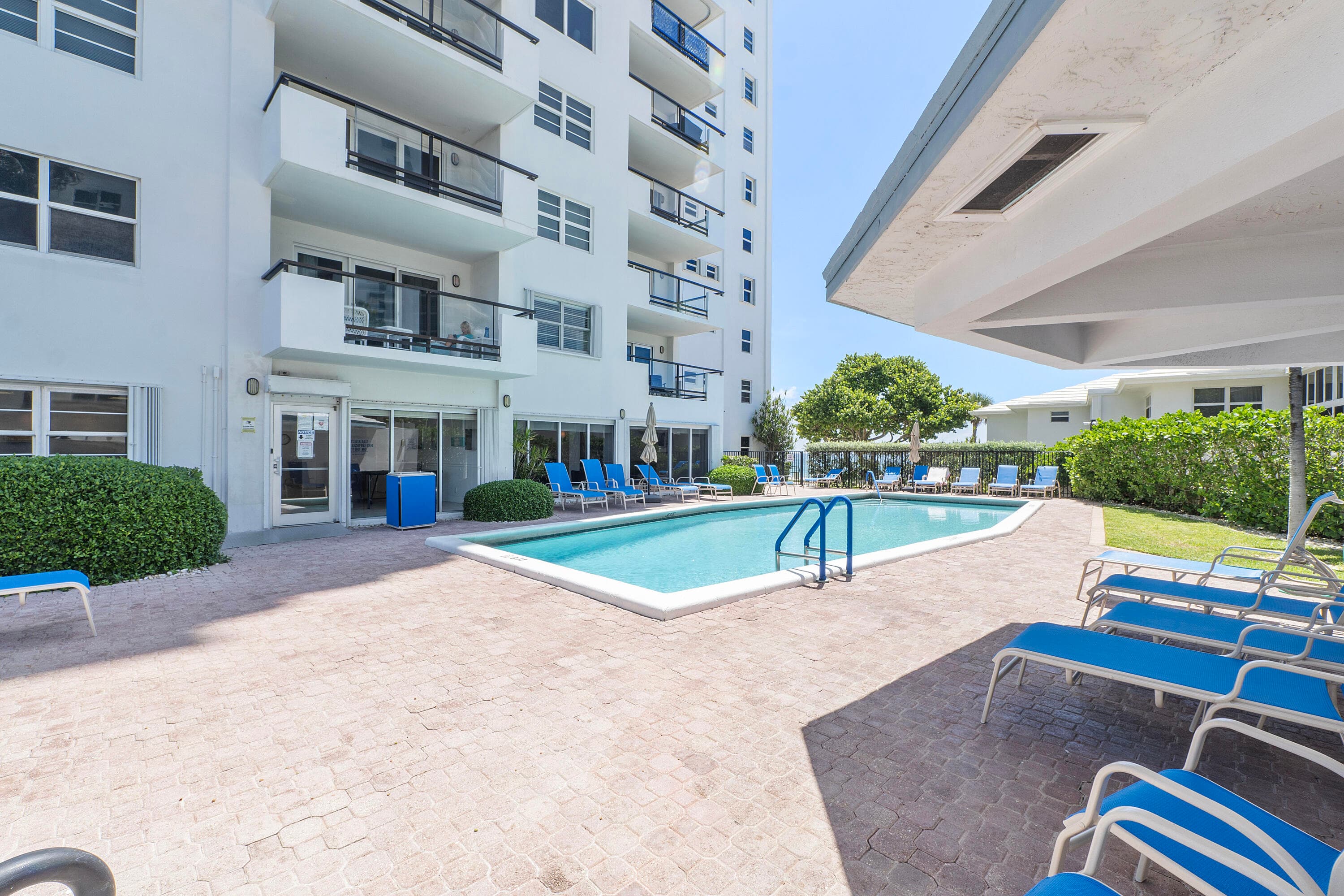 1500 S Ocean Boulevard 1101, Lauderdale-By-The-Sea, FL 33062 — photo 19 of 32
