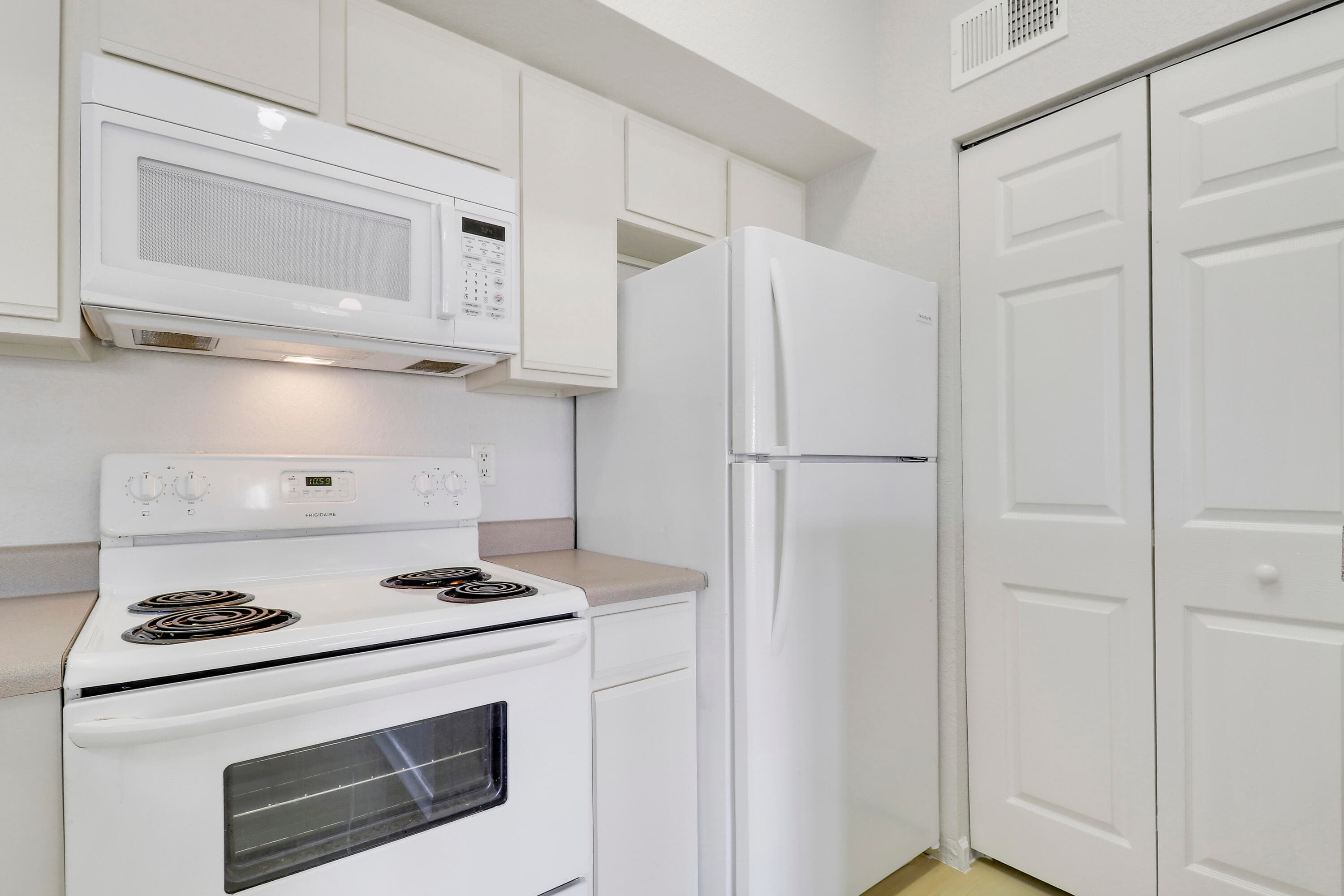 121 SW Palm Drive Unit 306, Port St. Lucie, FL 34986 — photo 9 of 54