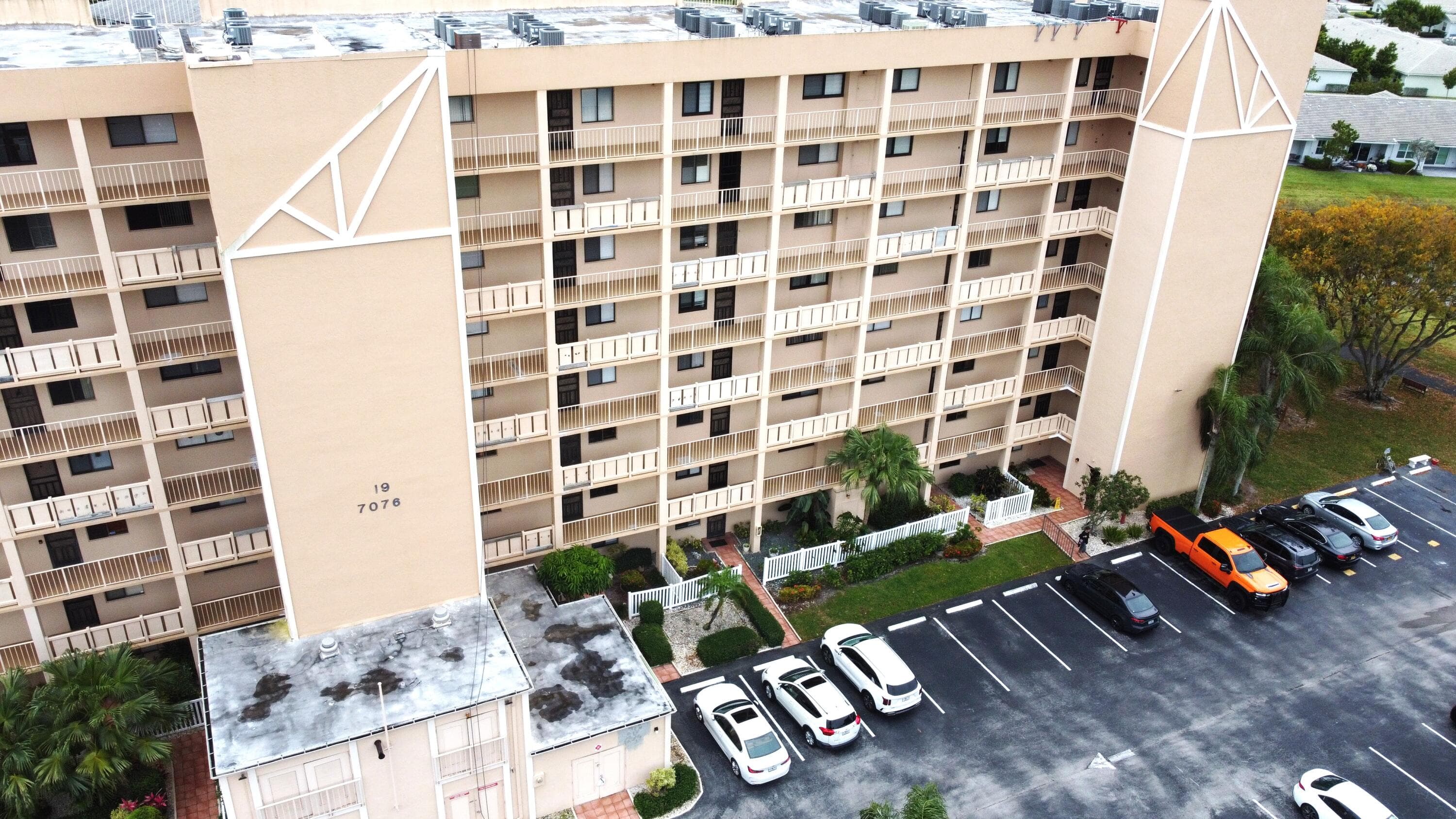 7076 Huntington Lane 608, Delray Beach, FL 33446 — photo 6 of 26