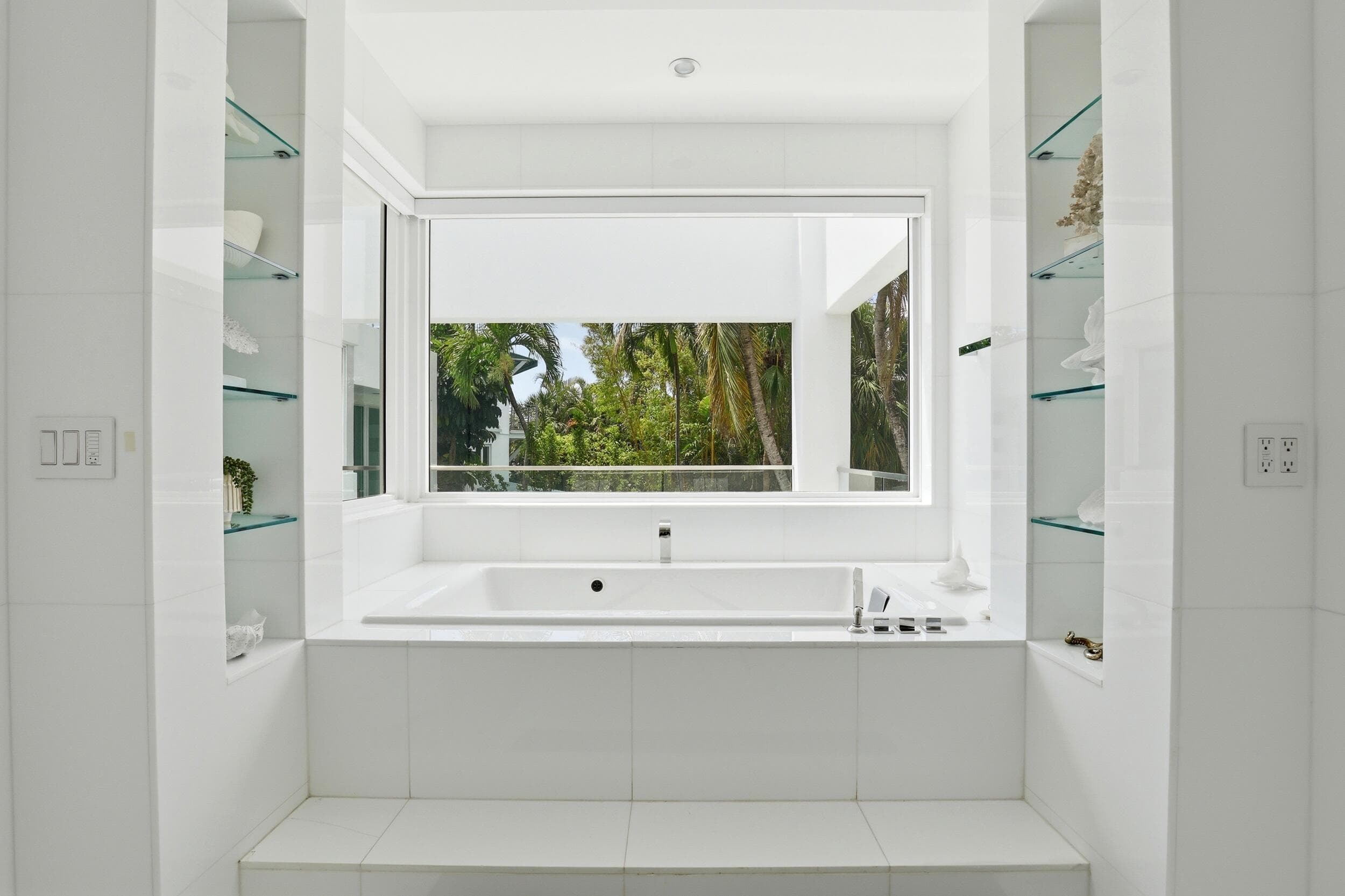 3017 N Atlantic Boulevard, Fort Lauderdale, FL 33308 — photo 32 of 53