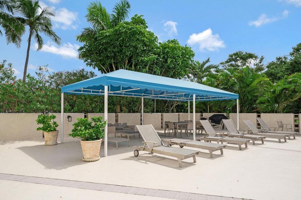 2400 Presidential Way 1206, West Palm Beach, FL 33401 — photo 28 of 39