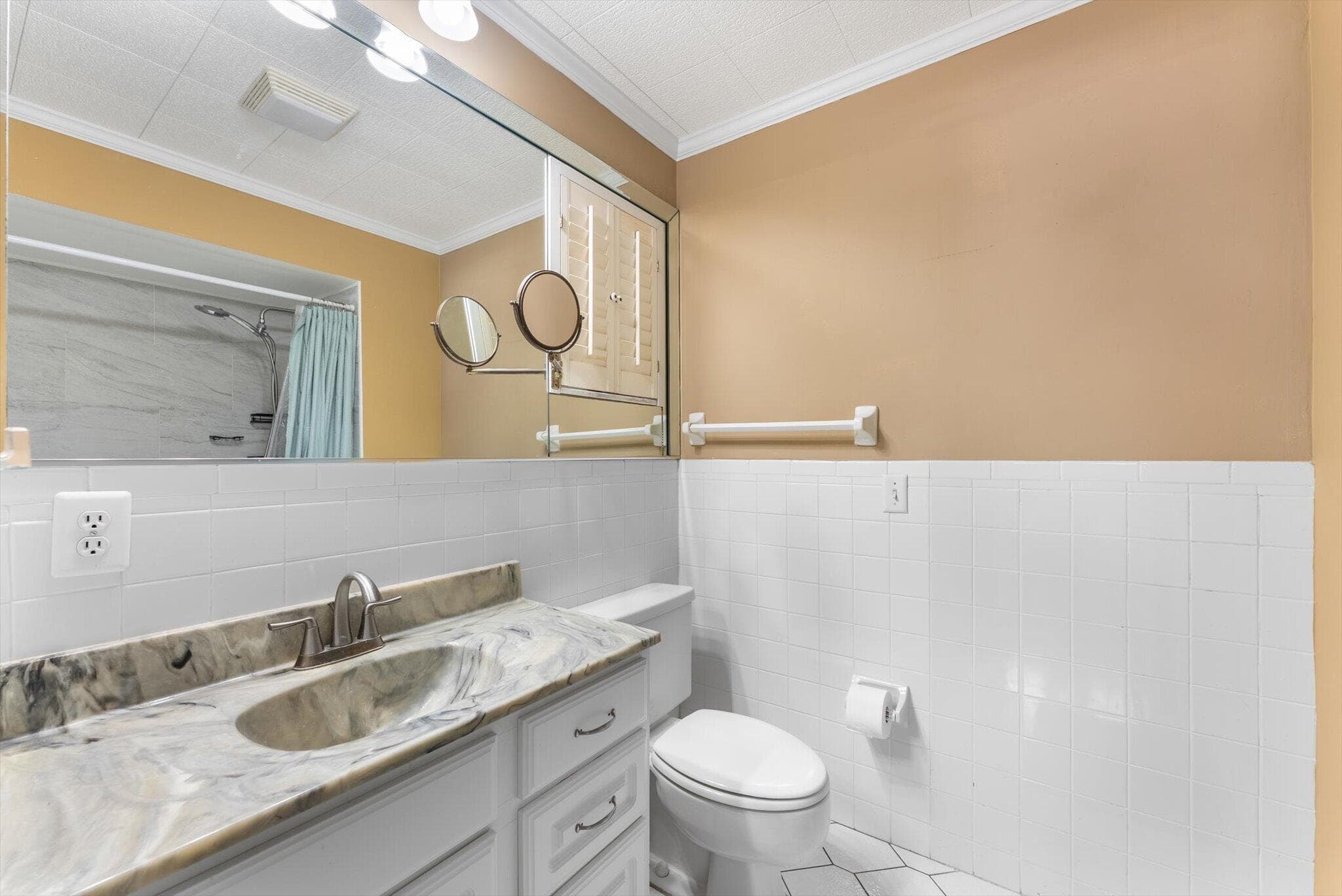 8000 Lagos De Campo Boulevard A-307, Tamarac, FL 33321 — photo 25 of 40
