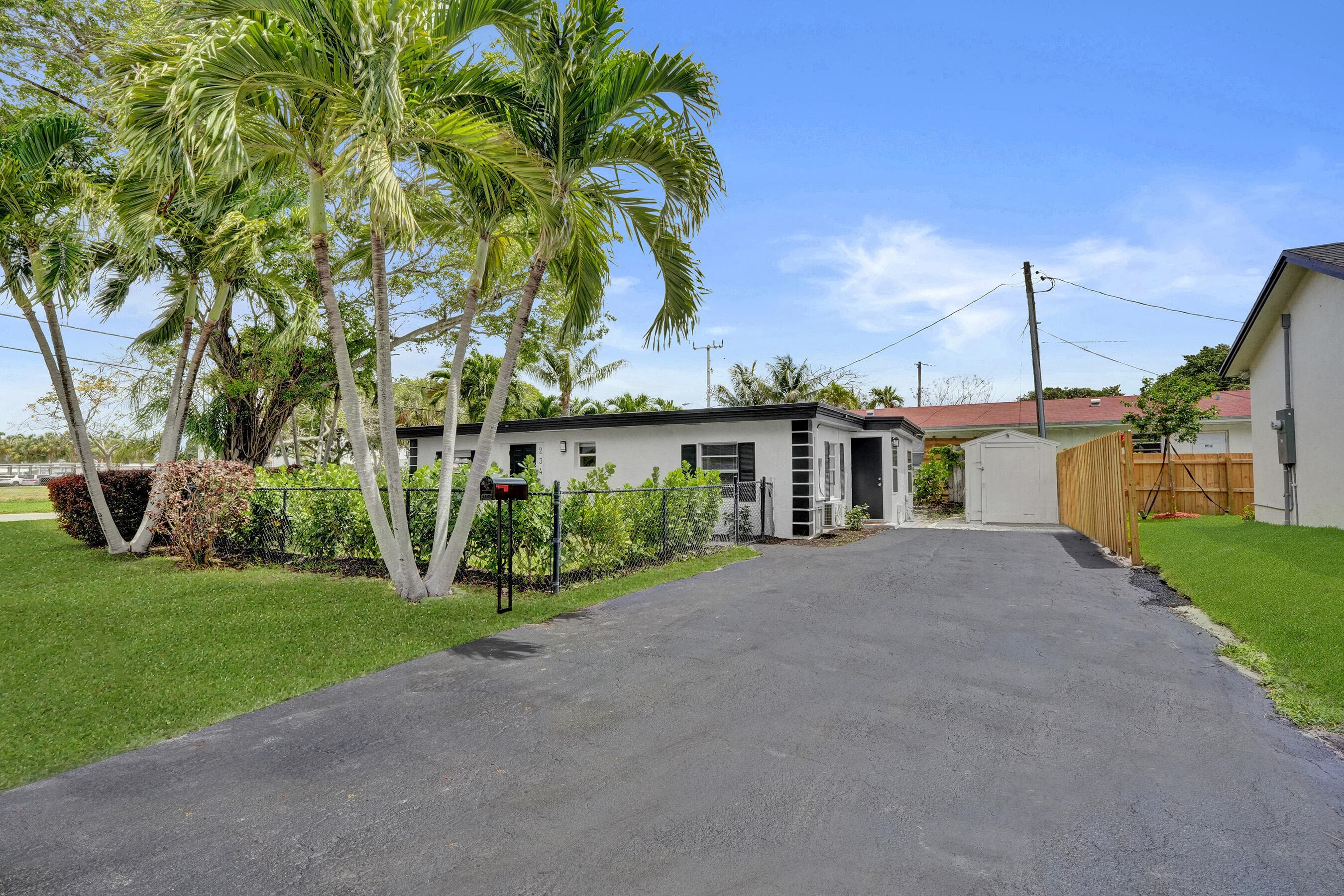 234 NE 14th Avenue #2, Pompano Beach, FL 33060 — photo 3 of 24
