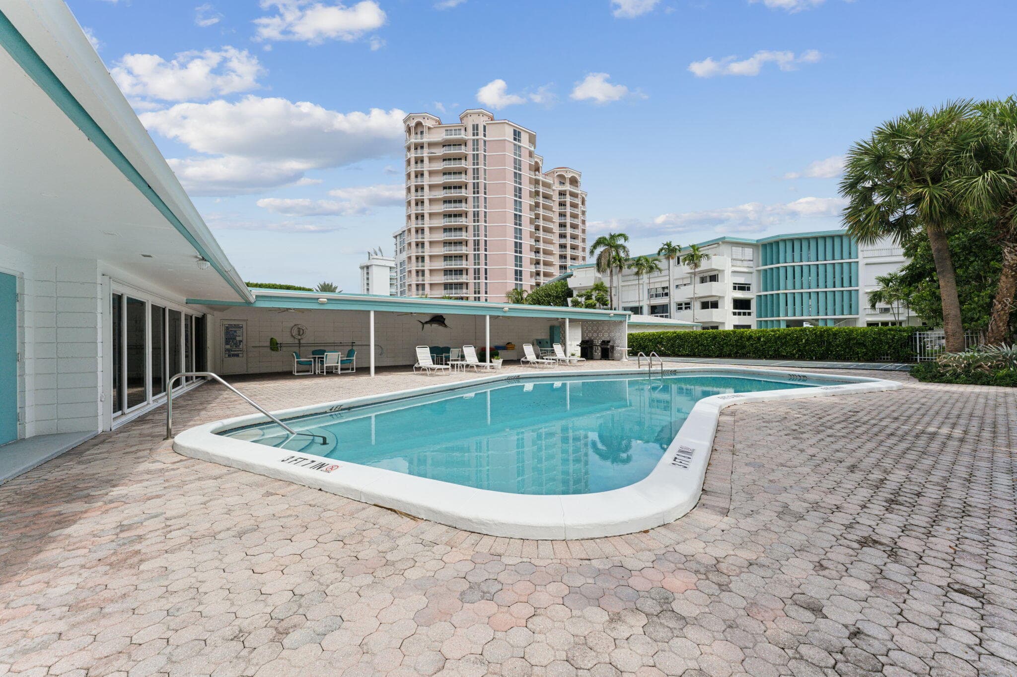 1470 S Ocean Boulevard 1002, Lauderdale-By-The-Sea, FL 33062 — photo 20 of 30