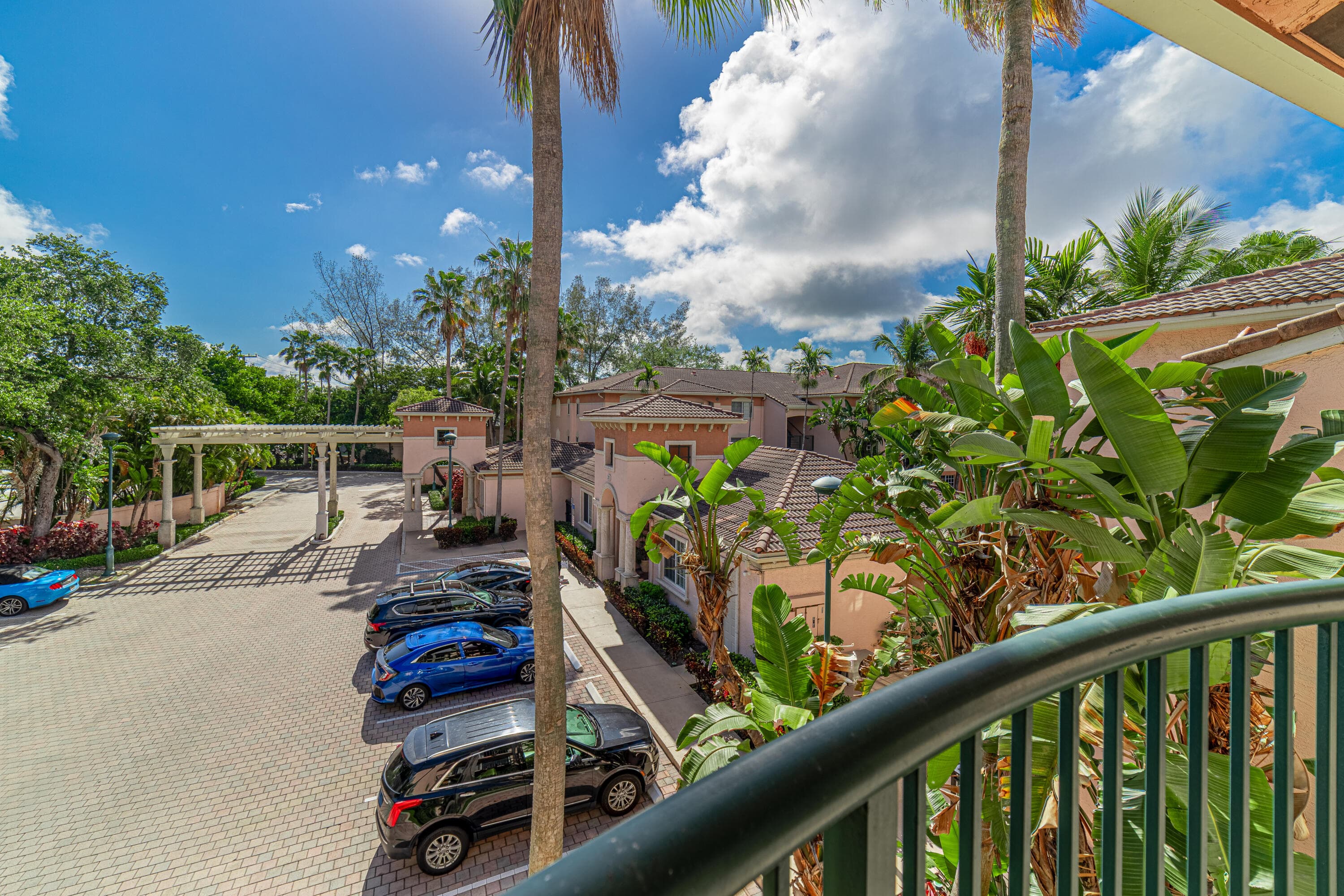 2009 SE 10th Avenue 309, Fort Lauderdale, FL 33316 — photo 9 of 45