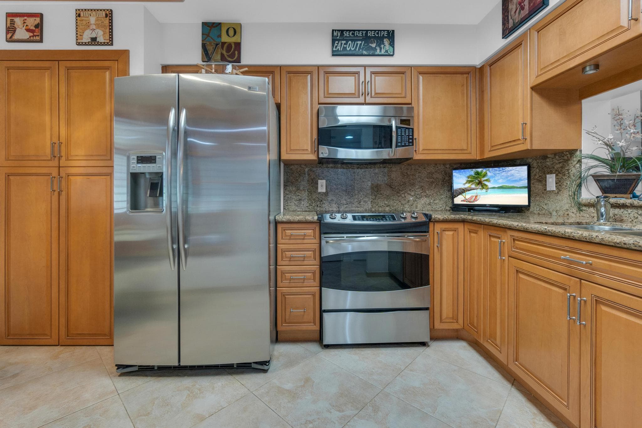 7351 Kinghurst Drive 108, Delray Beach, FL 33446 — photo 3 of 89