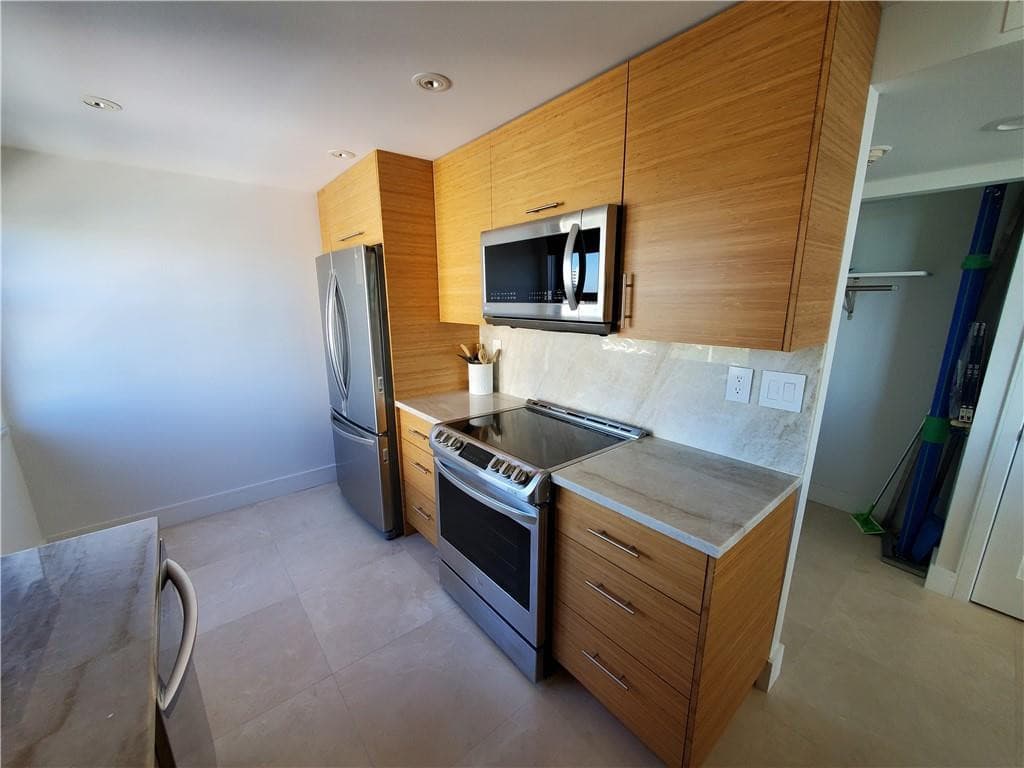 1401 N Riverside Drive 807, Pompano Beach, FL 33062 — photo 19 of 40