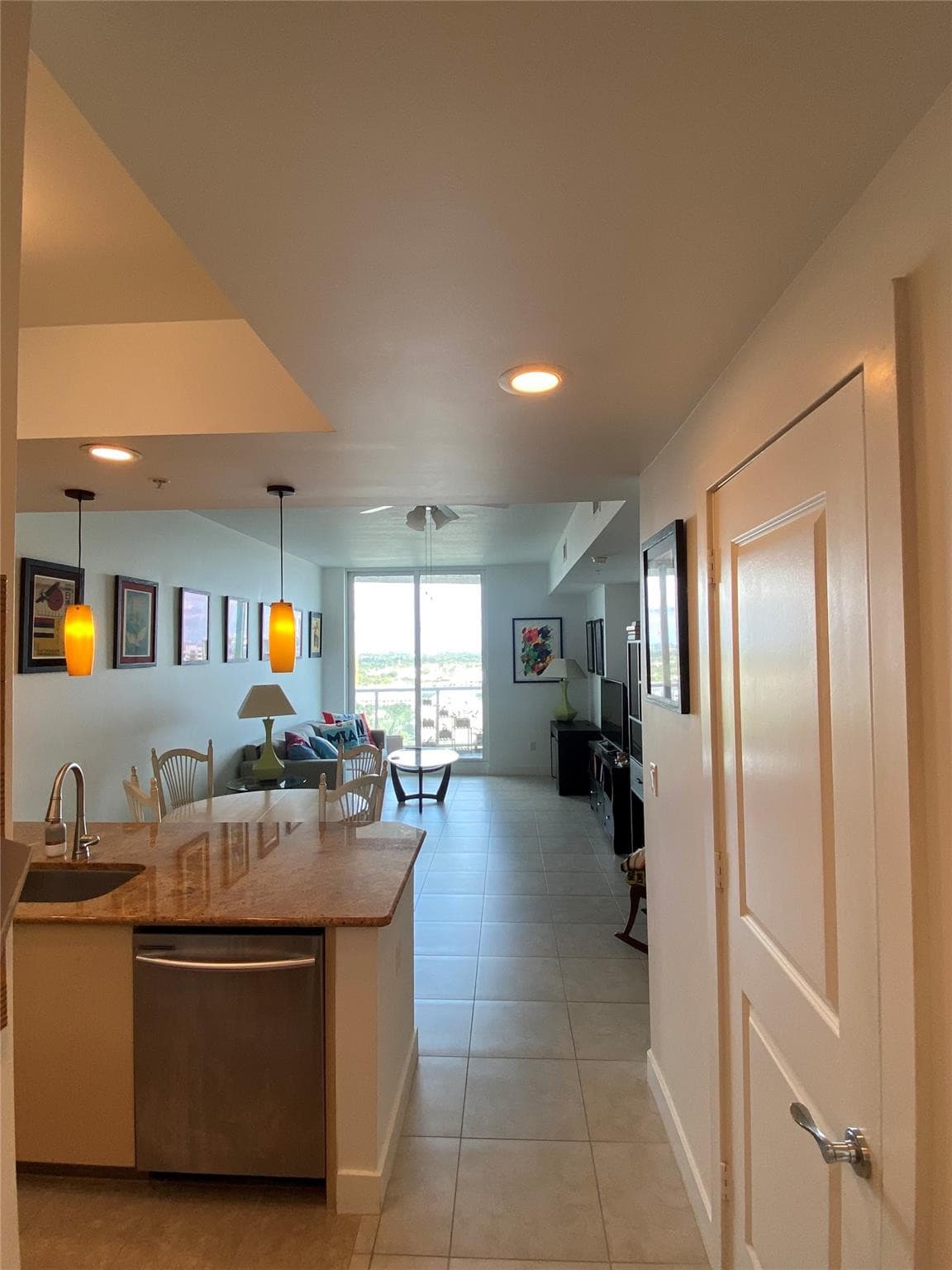 315 NE 3rd Avenue 1509, Fort Lauderdale, FL 33301 — photo 3 of 40