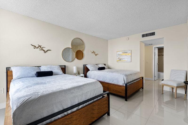 3675 N Country Club Drive 2401, Aventura, FL 33180 — photo 12 of 25