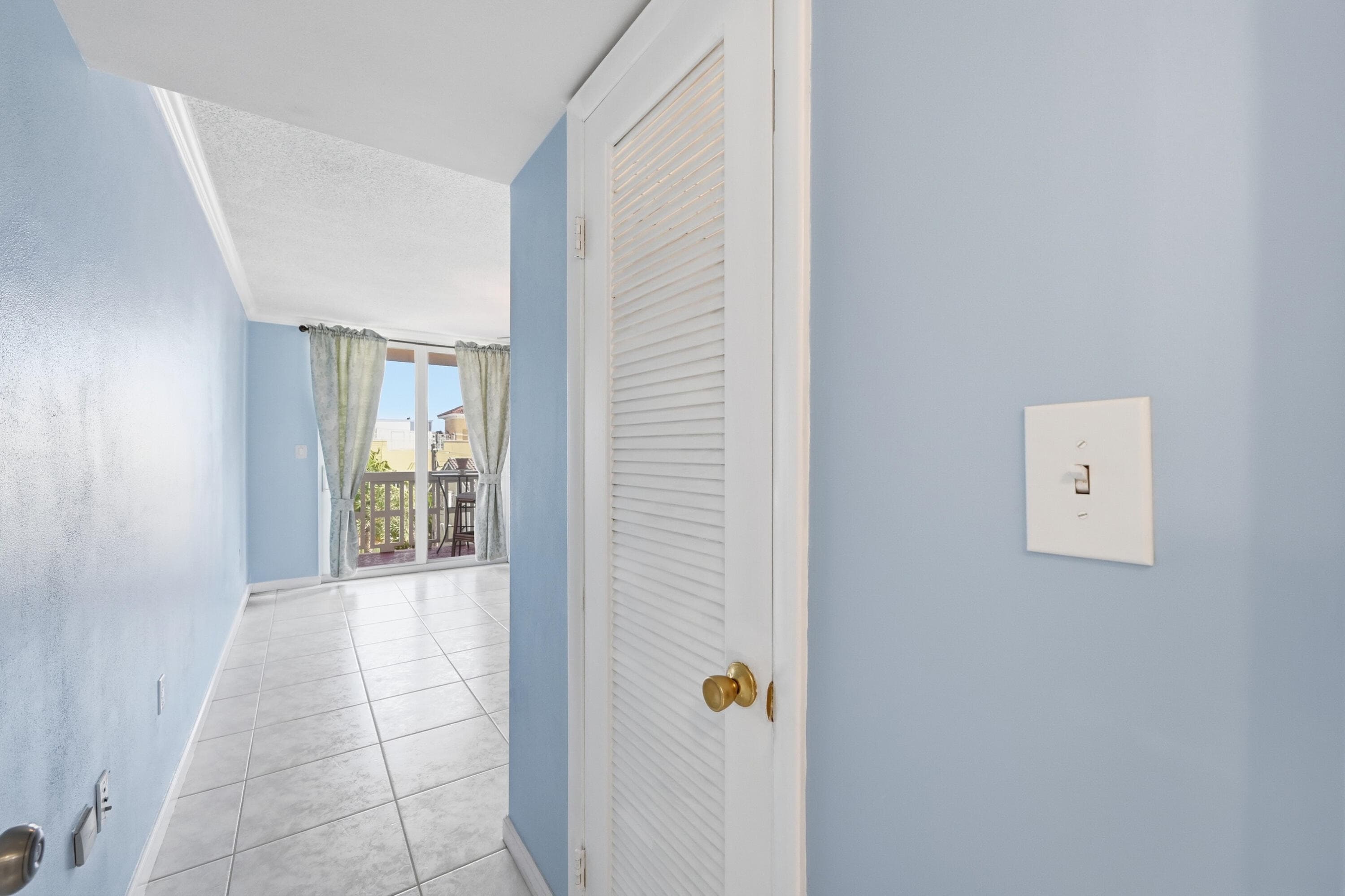 801 S Ocean Drive 404, Hollywood, FL 33019 — photo 24 of 46