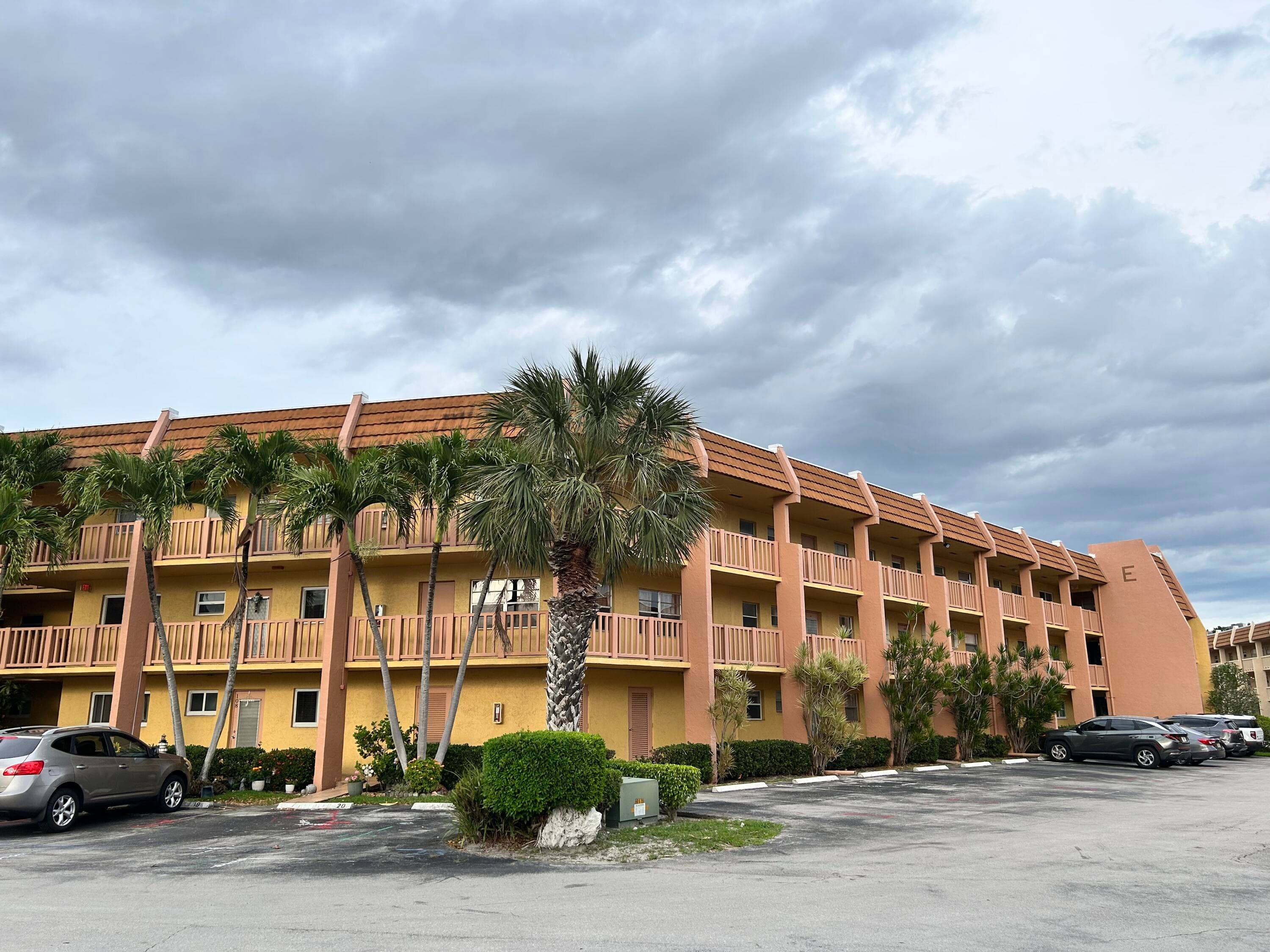 6750 Royal Palm Boulevard 310e, Margate, FL 33063 — photo 2 of 30