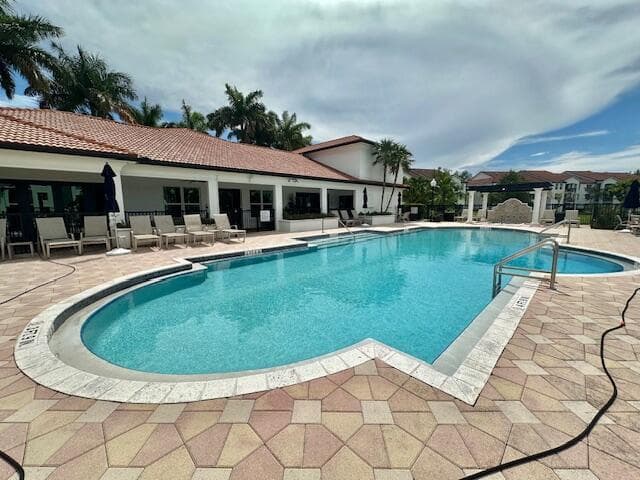 402 Villa Circle 402, Boynton Beach, FL 33435 — photo 32 of 56