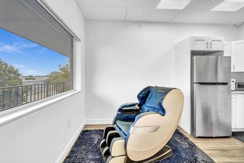1150 SW 10th Avenue, Pompano Beach, FL 33069 — photo 53 of 65