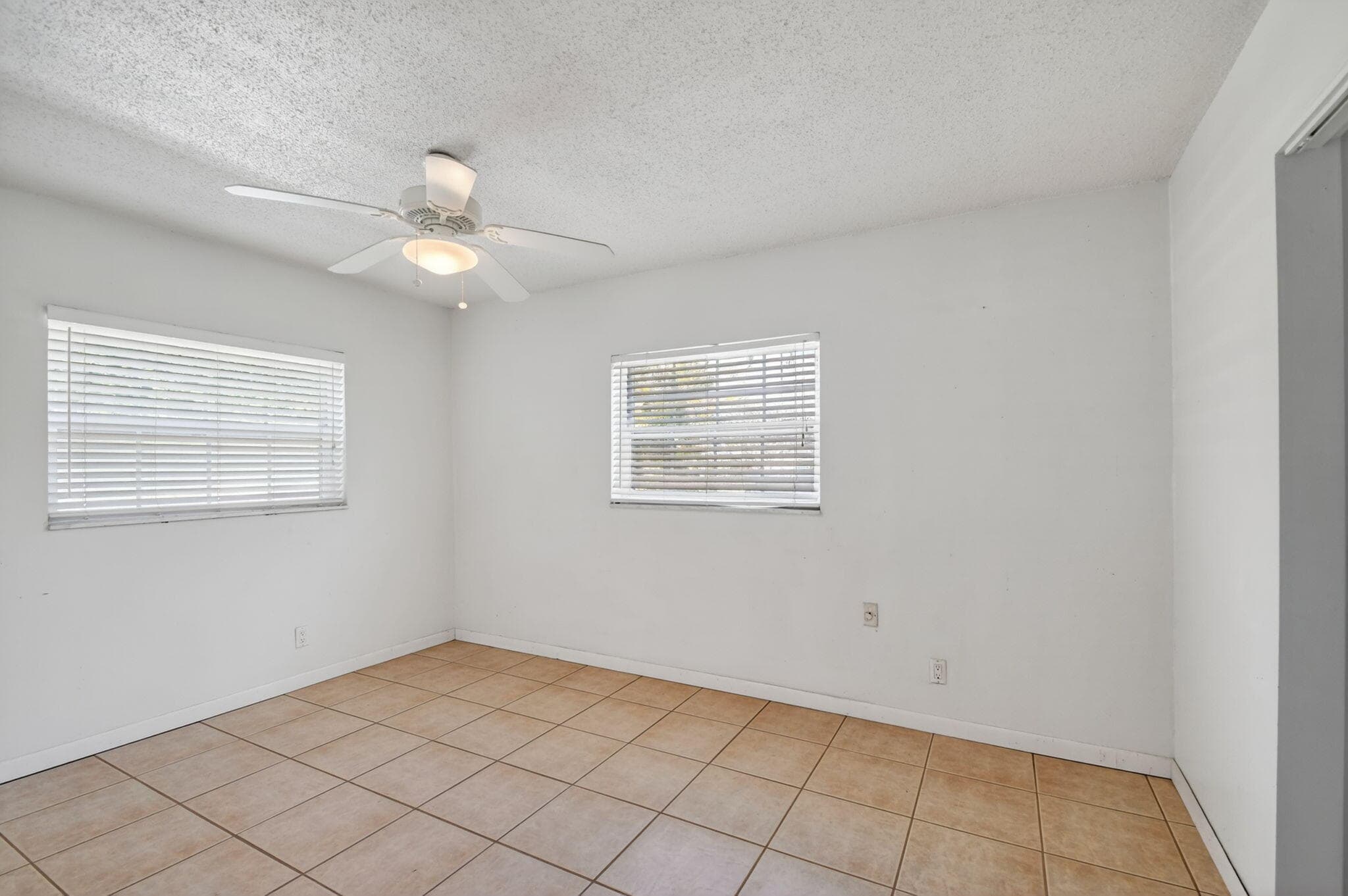 1006 SW 28th Avenue, Boynton Beach, FL 33426 — photo 28 of 76