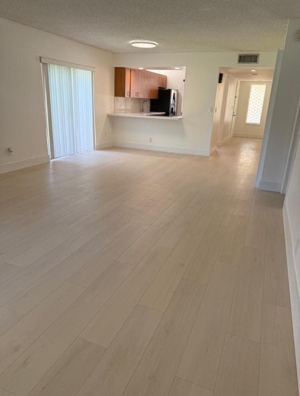 235 Lakeview Drive 104, Weston, FL 33326 — photo 4 of 6