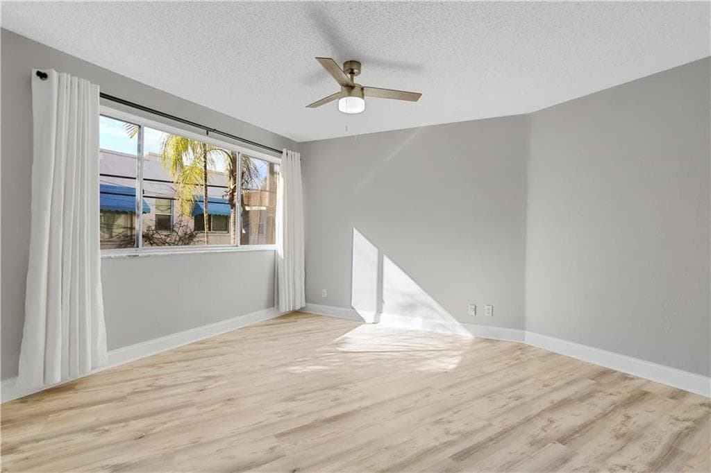 101 SE 15th Avenue H, Fort Lauderdale, FL 33301 — photo 18 of 34
