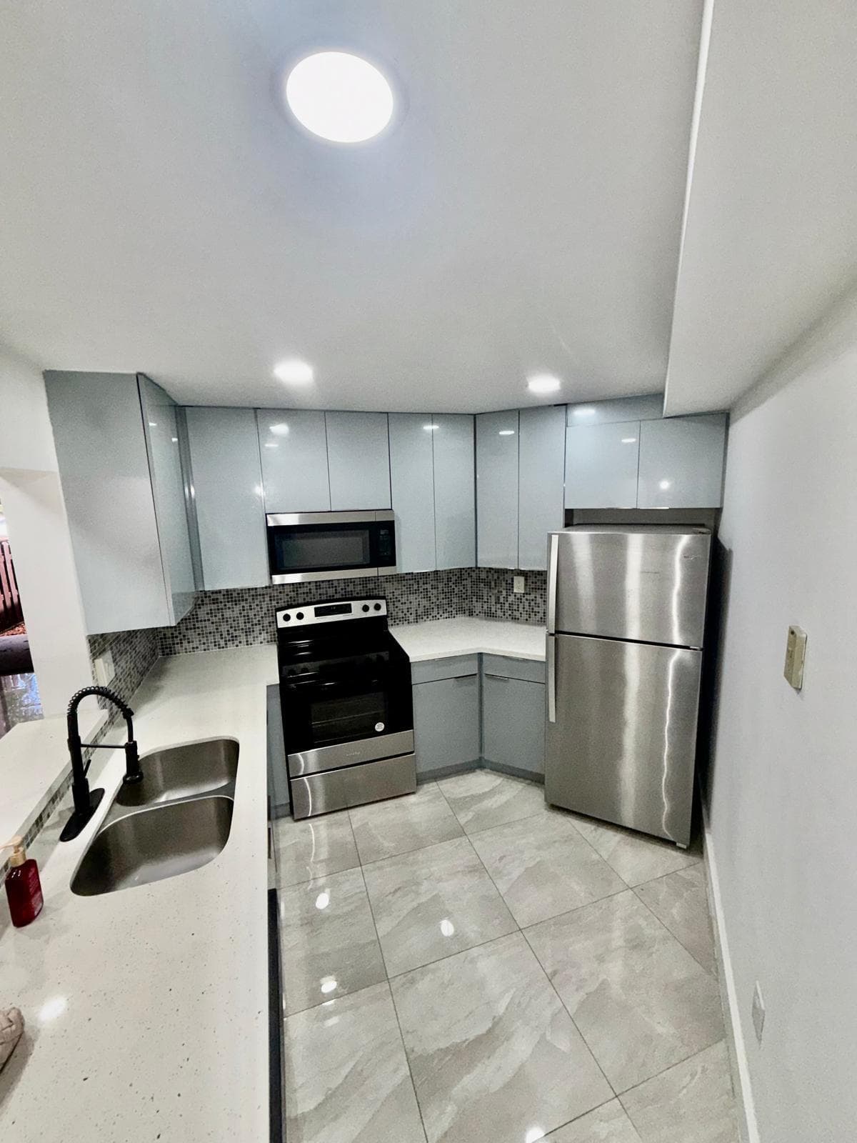 9405 Fontainebleau Boulevard 109, Miami, FL 33172 — photo 1 of 31