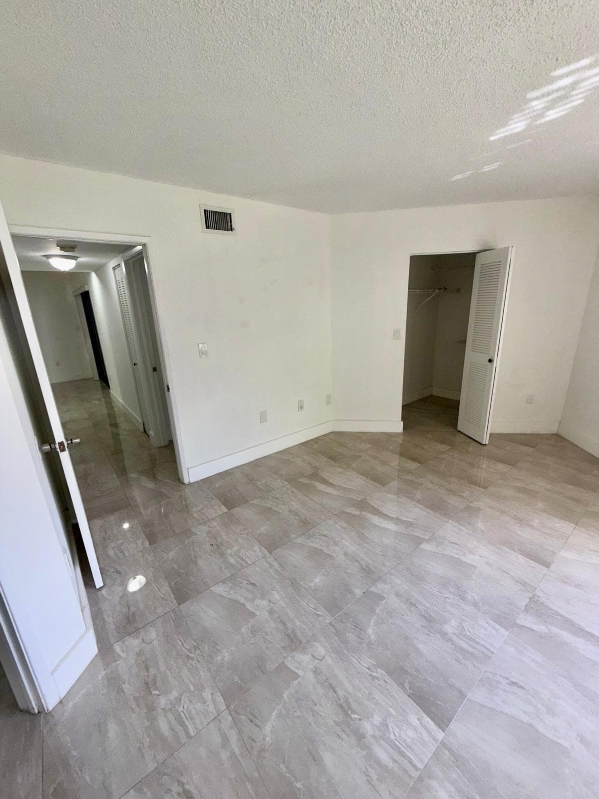 9405 Fontainebleau Boulevard 109, Miami, FL 33172 — photo 19 of 31