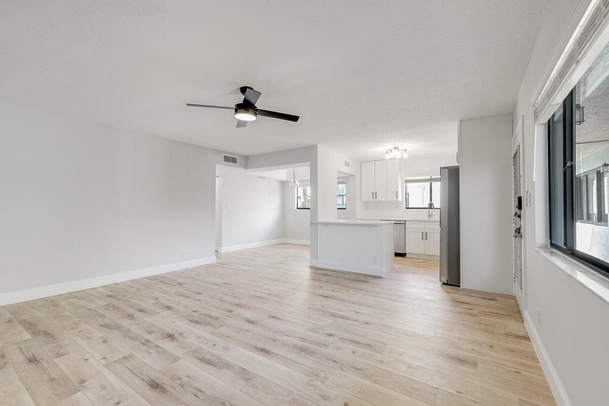 15072 Ashland Place 132, Delray Beach, FL 33484 — photo 10 of 38