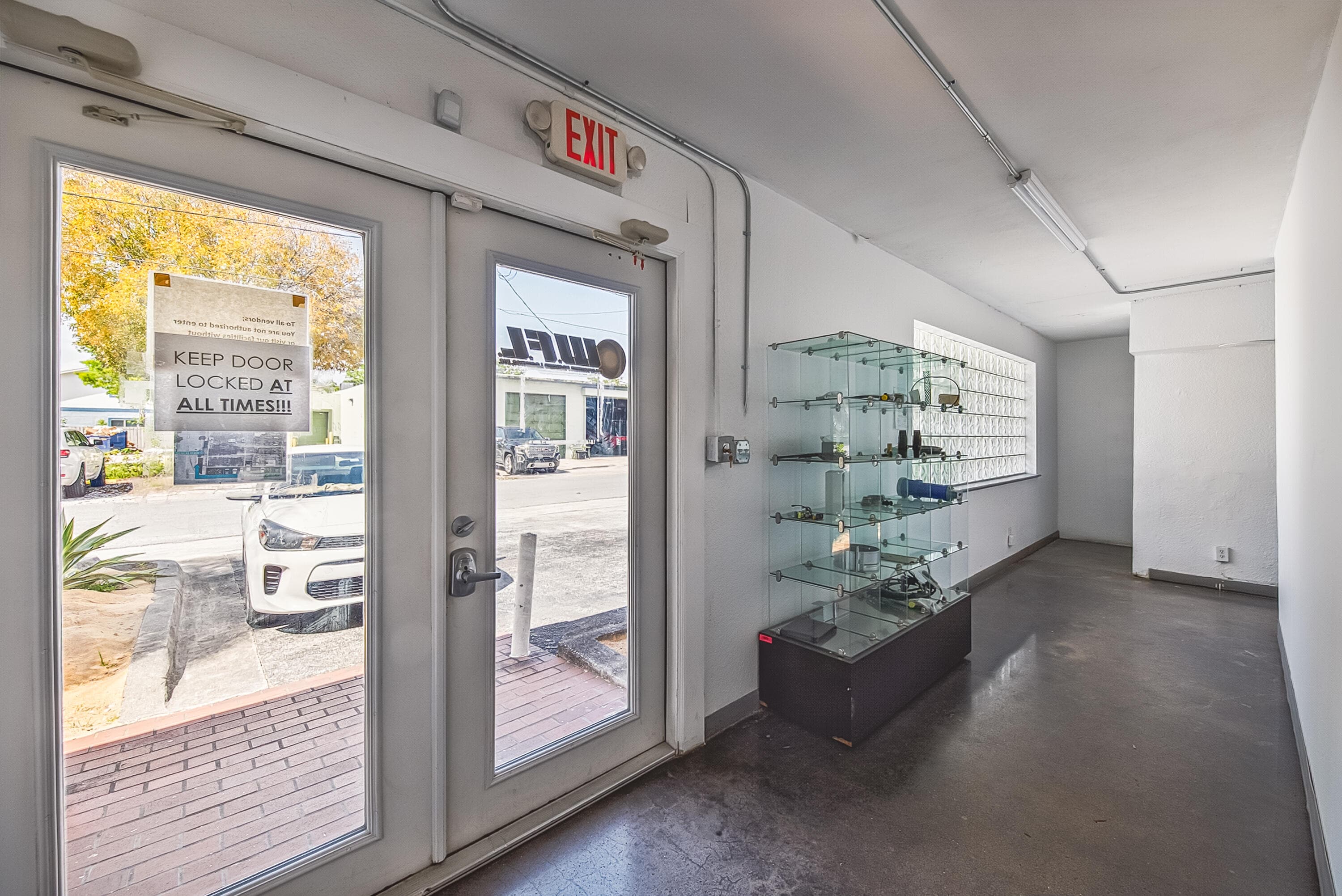 936 NW 1st Street, Fort Lauderdale, FL 33311 — photo 33 of 65