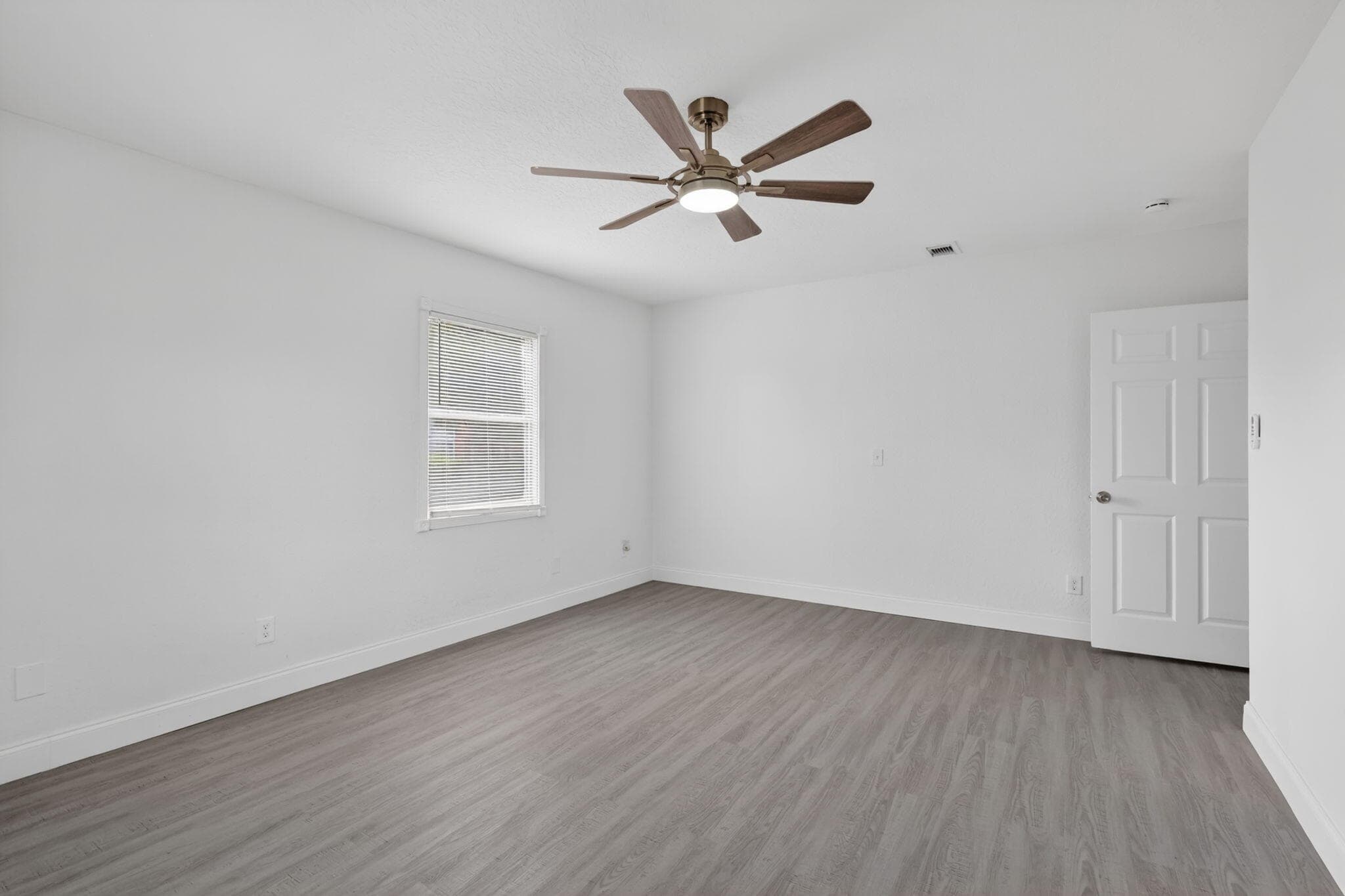 124 SE Eyerly Avenue, Port St. Lucie, FL 34983 — photo 19 of 23