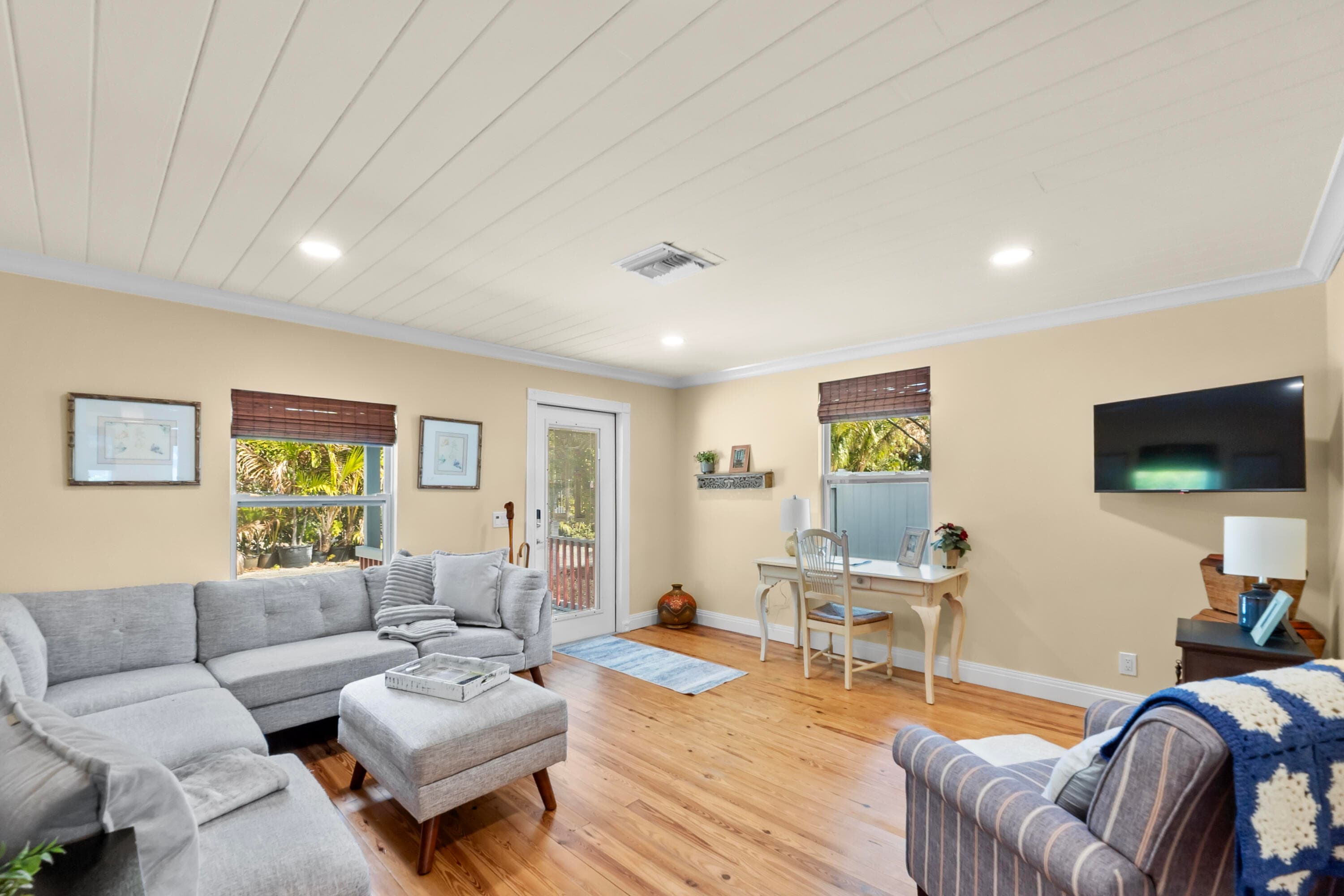 2396 Easy Street A, Palm Beach Gardens, FL 33410 — photo 3 of 20