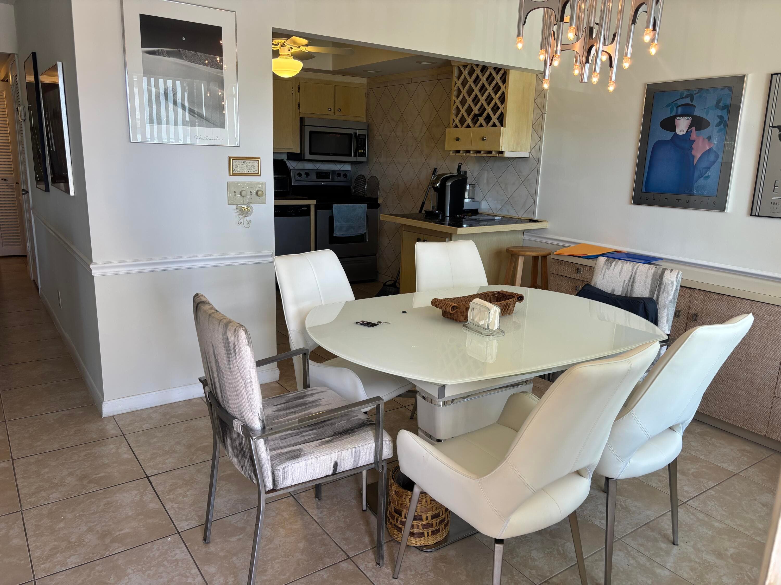 105 E Wellington 105, West Palm Beach, FL 33417 — photo 2 of 8