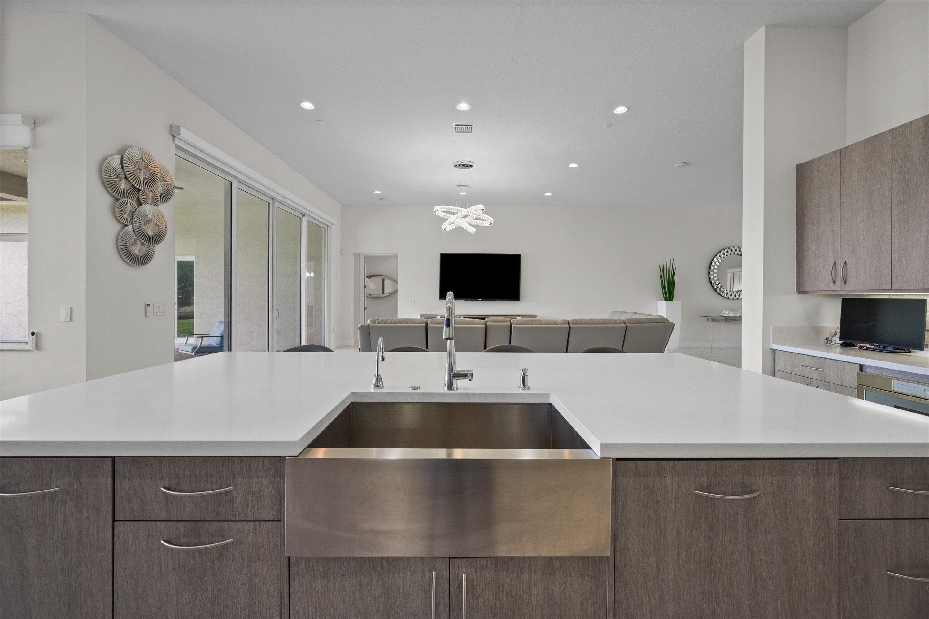 7336 Sisken Terrace, Lake Worth, FL 33463 — photo 13 of 49
