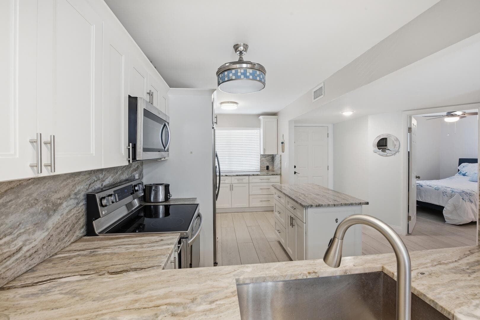 3138 Via Poinciana 306, Lake Worth, FL 33467 — photo 7 of 33