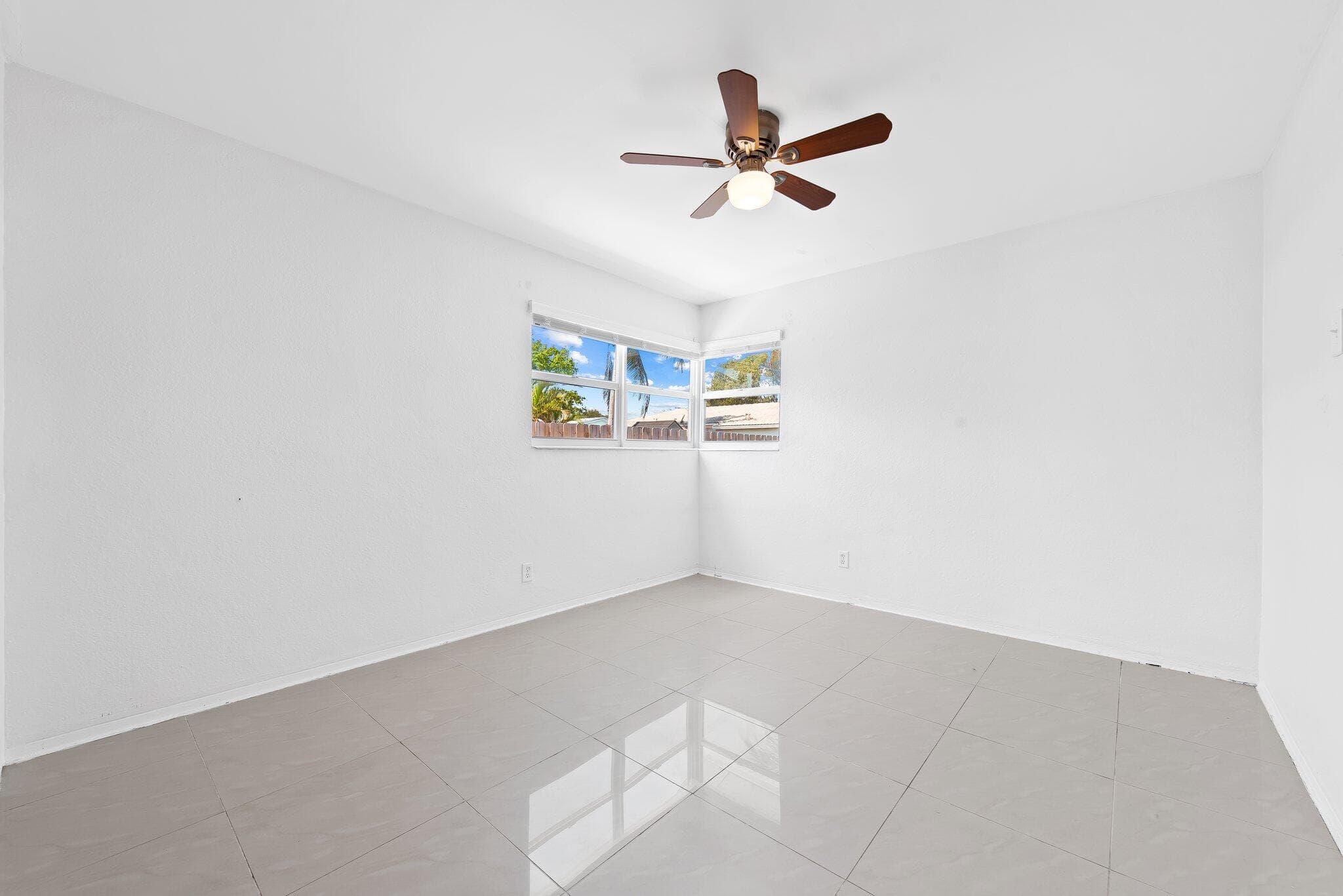 271 NE 57th Court 1-2, Oakland Park, FL 33334 — photo 15 of 33