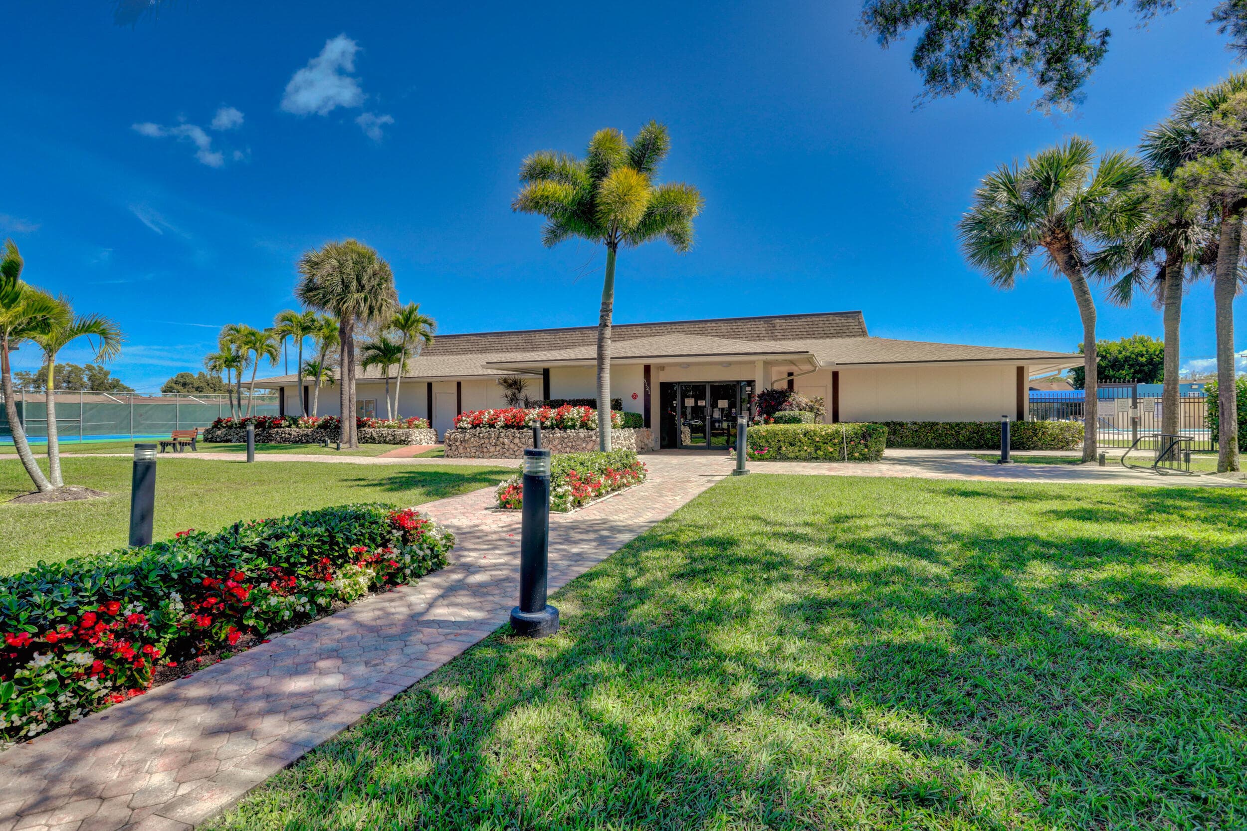 5370 Las Verdes Circle 324, Delray Beach, FL 33484 — photo 38 of 47