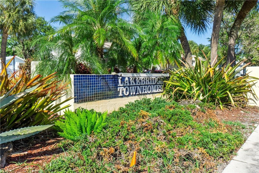 185 SW 3rd Street, Pompano Beach, FL 33060 — photo 45 of 77