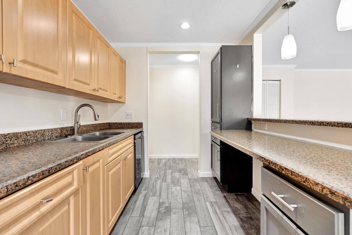 150 Pineview Road F3, Jupiter, FL 33469 — photo 3 of 12