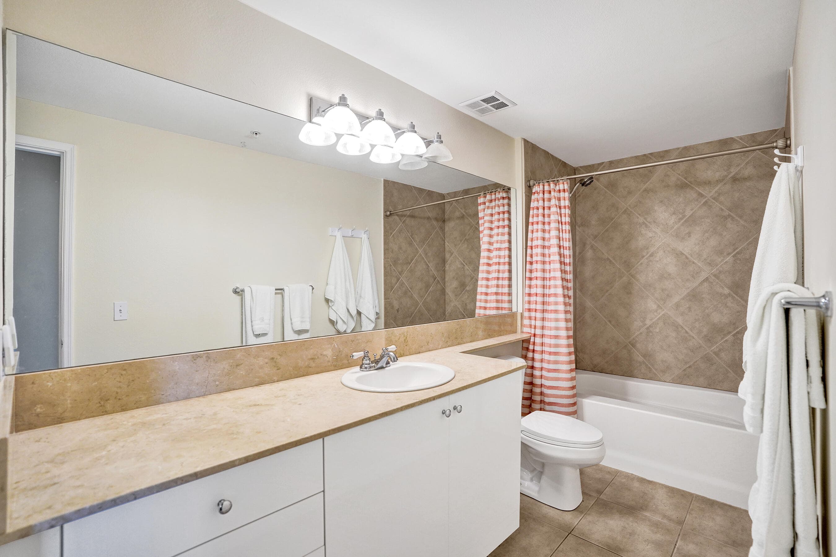 804 E Windward Way 521, Lantana, FL 33462 — photo 24 of 42
