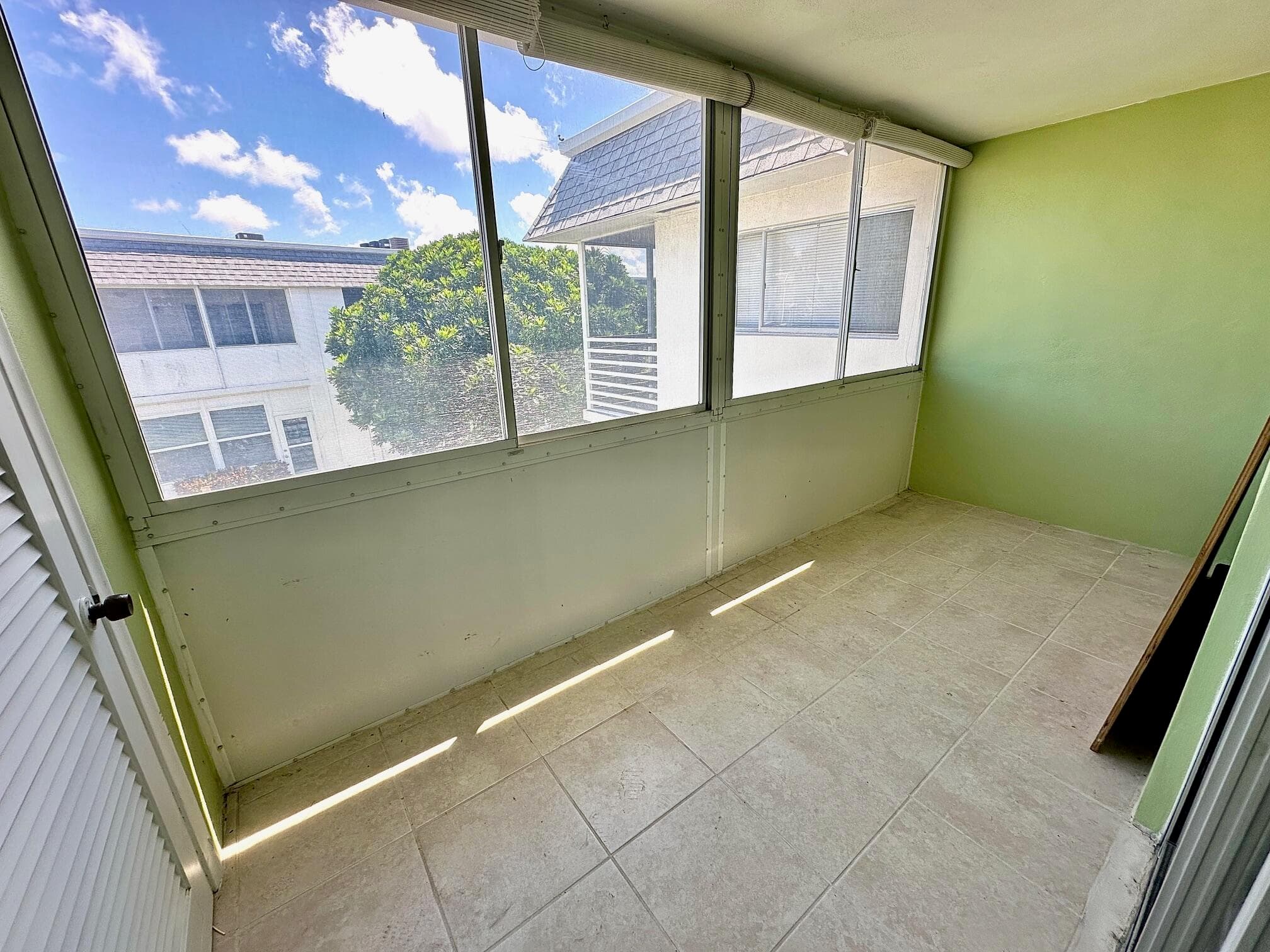 2880 Lake Osborne Drive 210, Lake Worth Beach, FL 33461 — photo 7 of 22