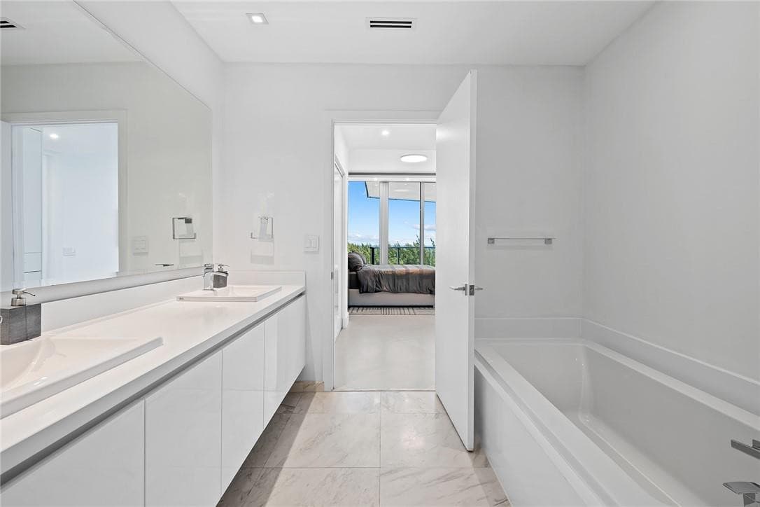 701 N Fort Lauderdale Beach Boulevard 602, Fort Lauderdale, FL 33304 — photo 11 of 44